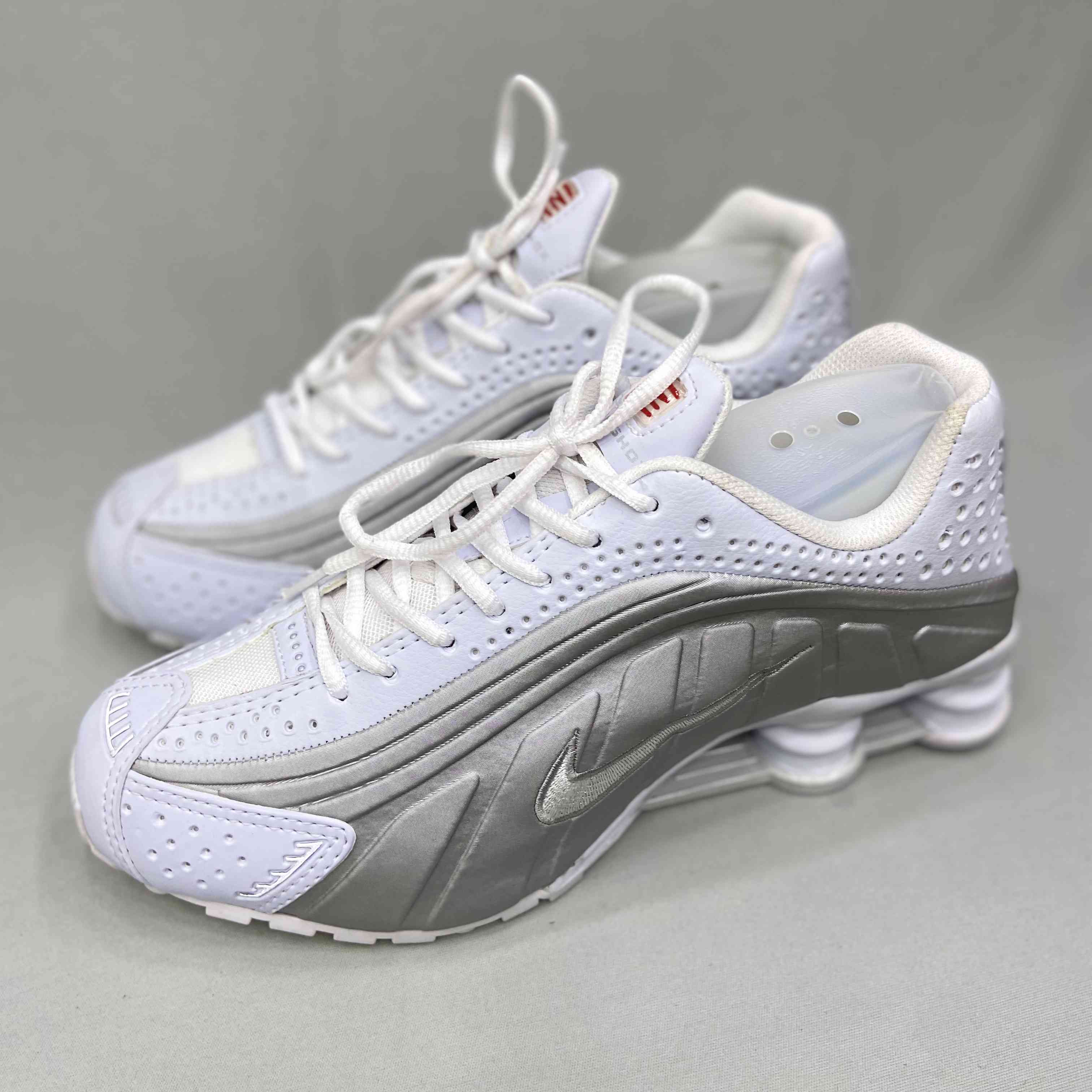 Shox R4 White Metallic