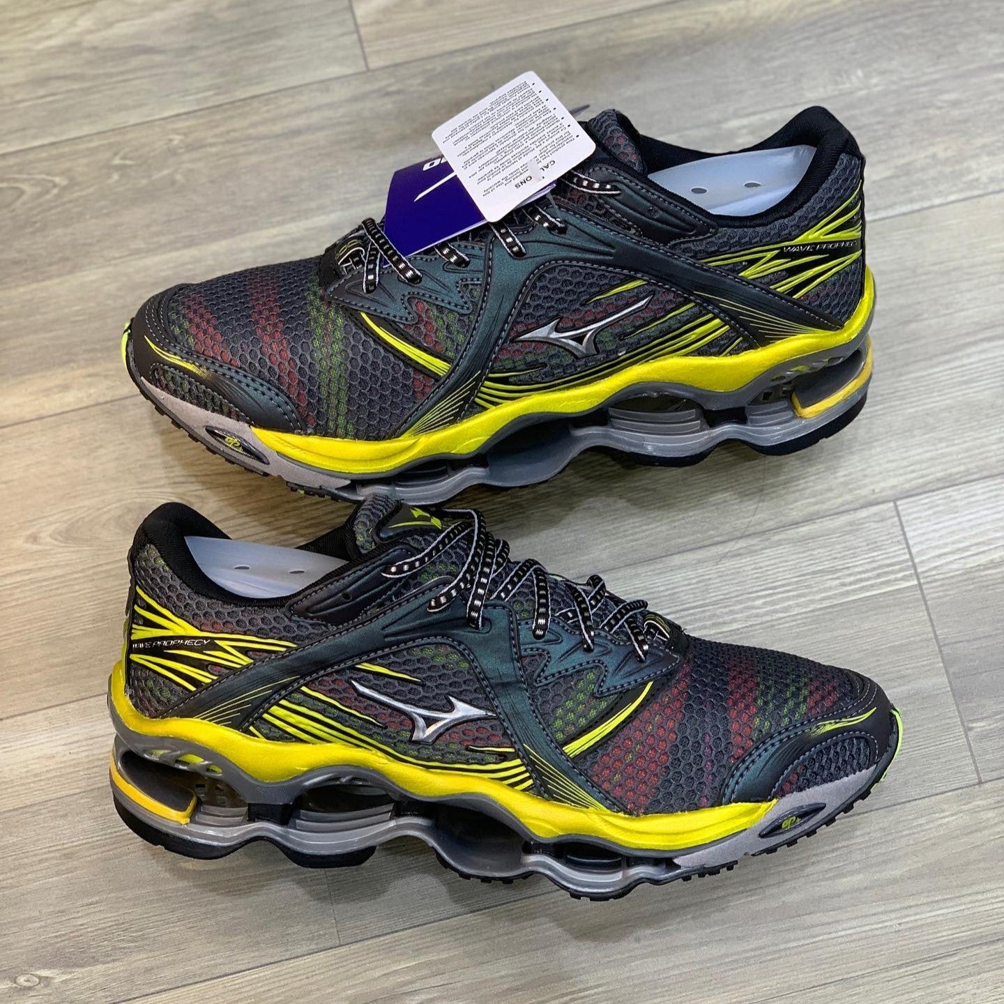 Wave Prophecy 1 Grey Yellow