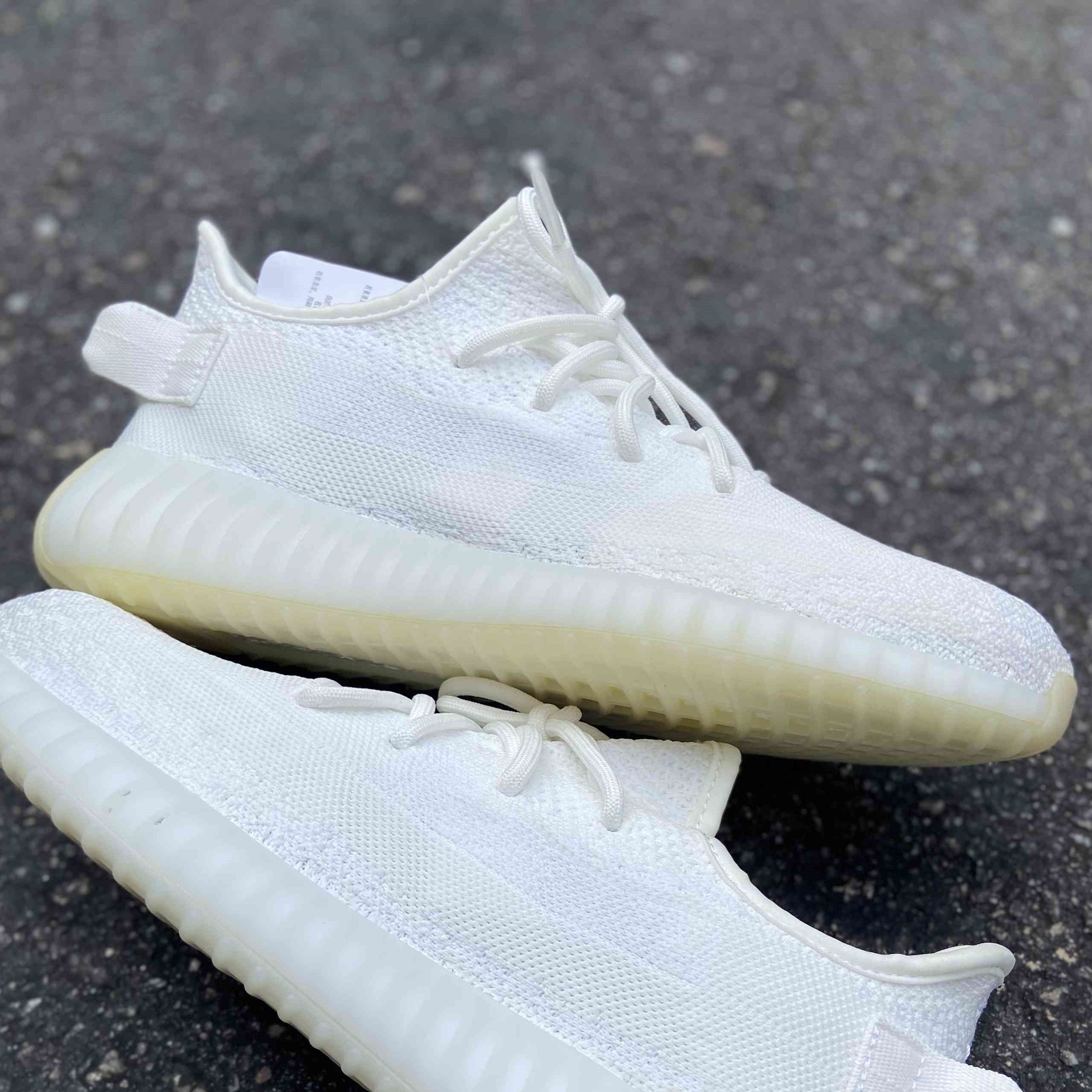 Yeezy Boost 350 v2 Bone