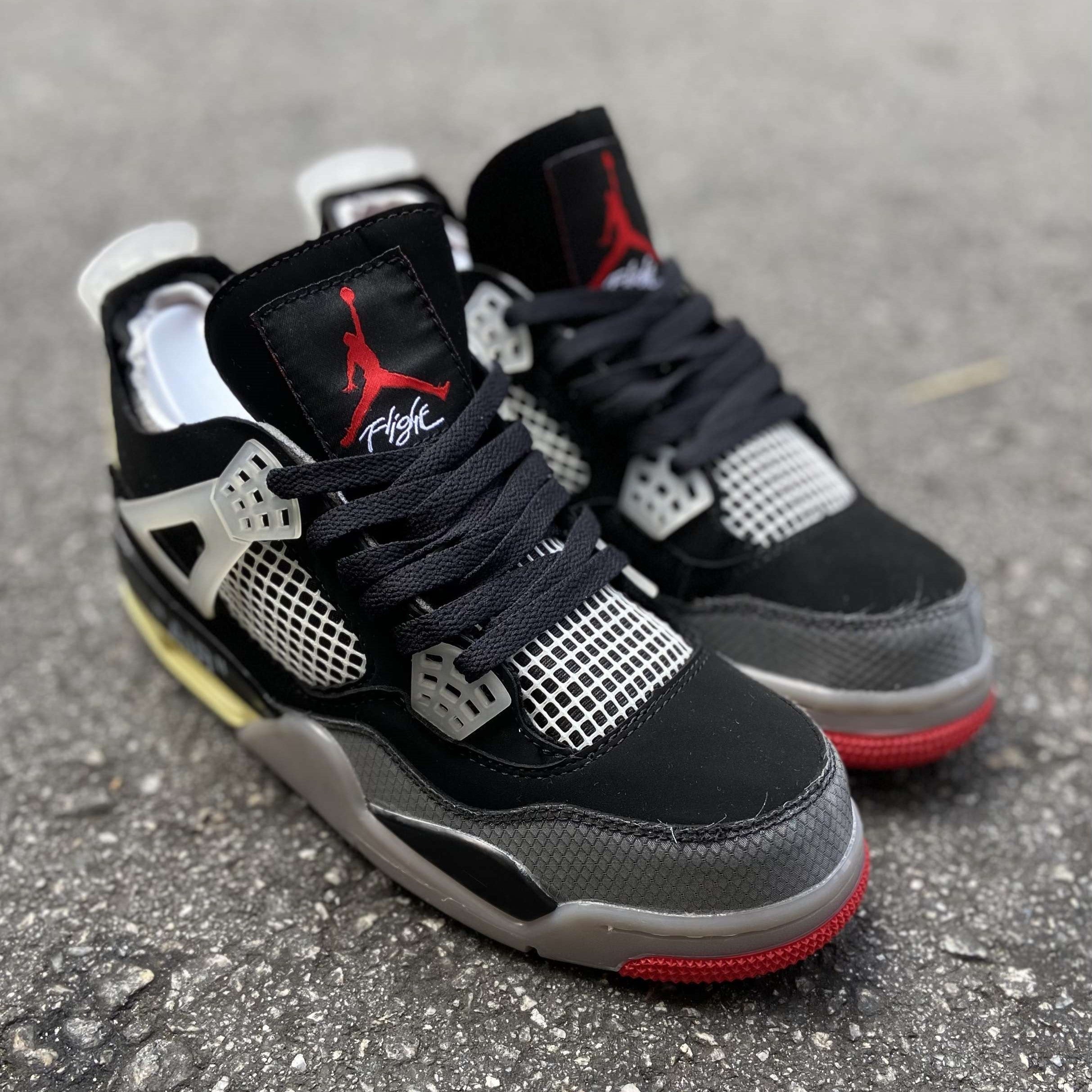 Air Jordan 4 Bred x Off White