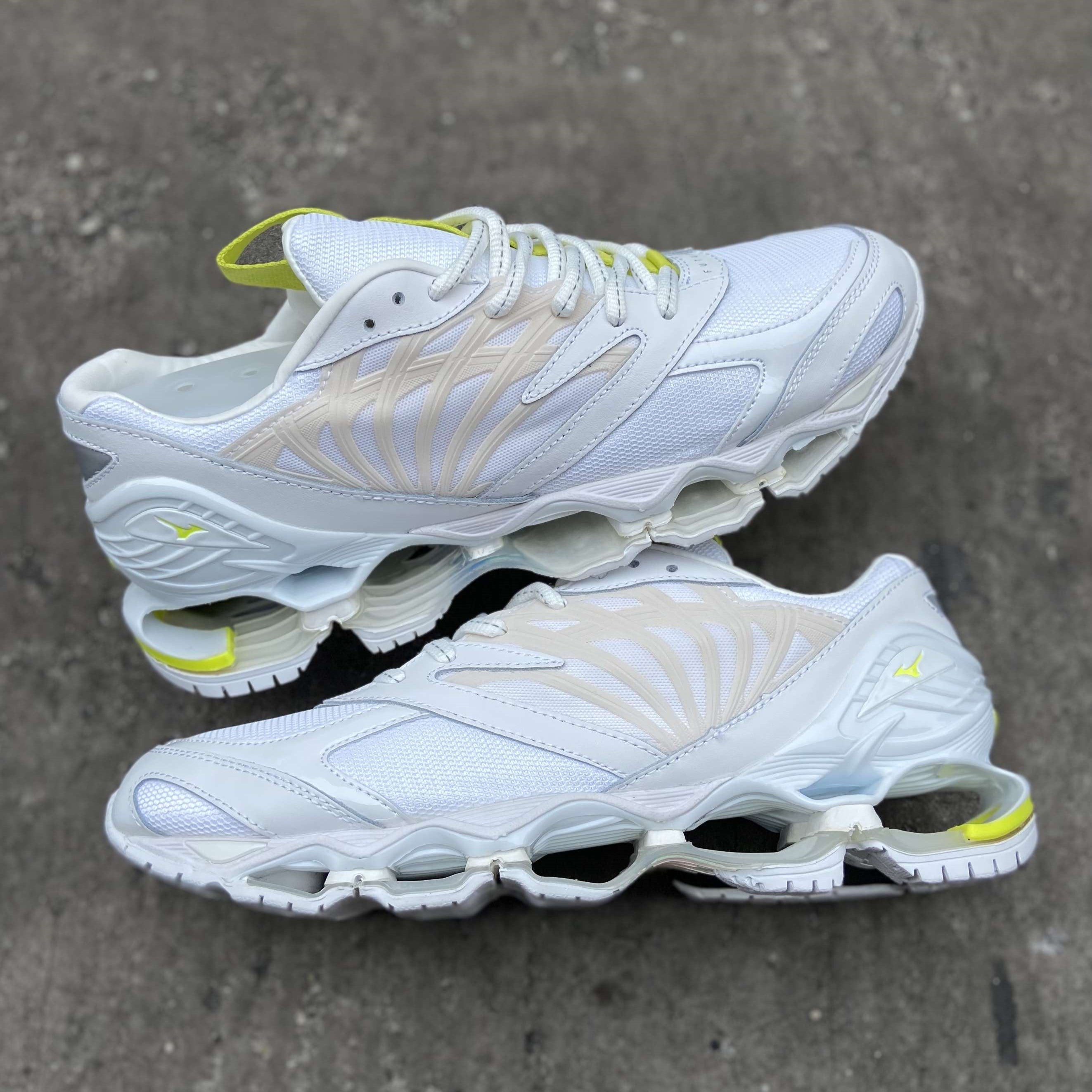 Mizuno Futur White Safety Yellow