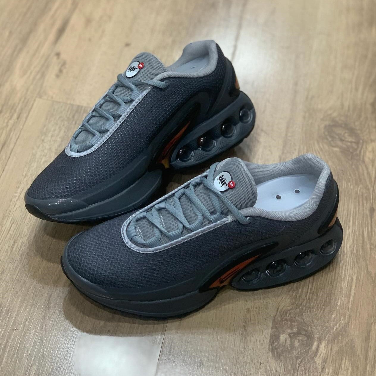 Air Max DN Particle Grey