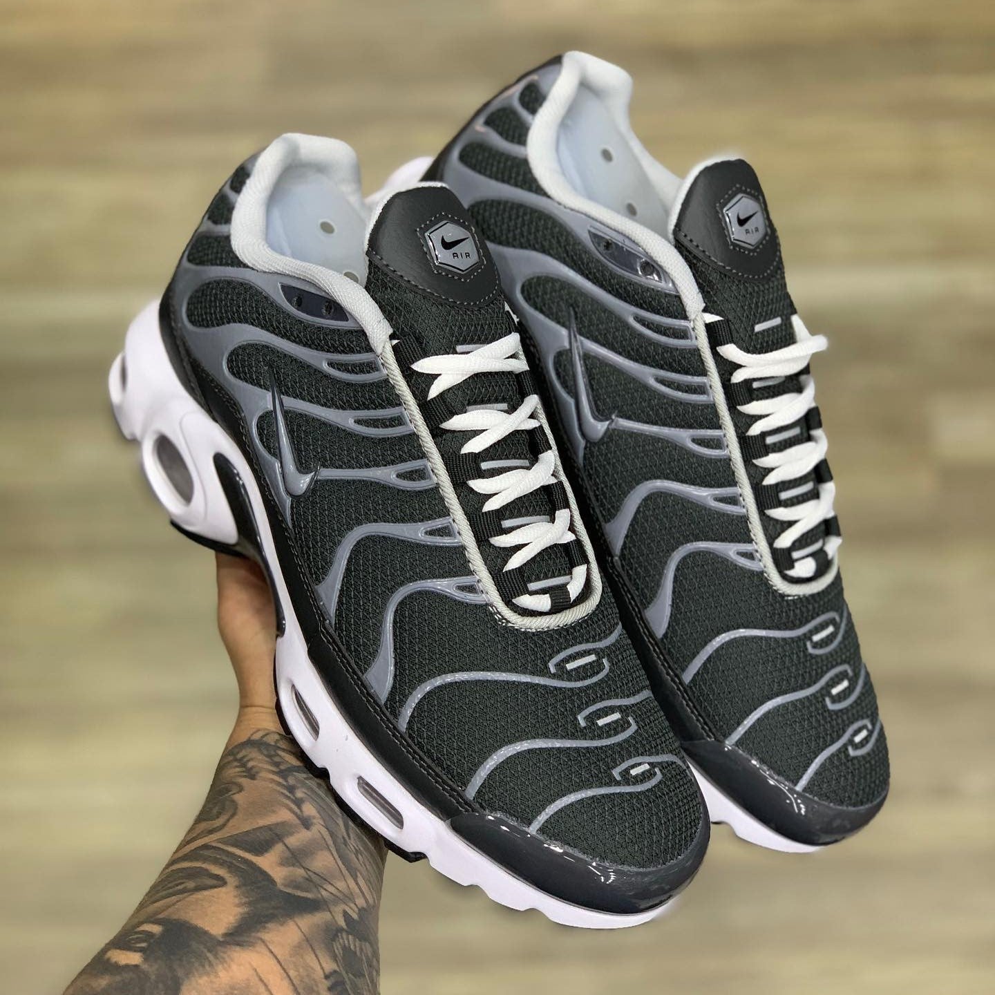 Air Max Plus TN Cool Grey