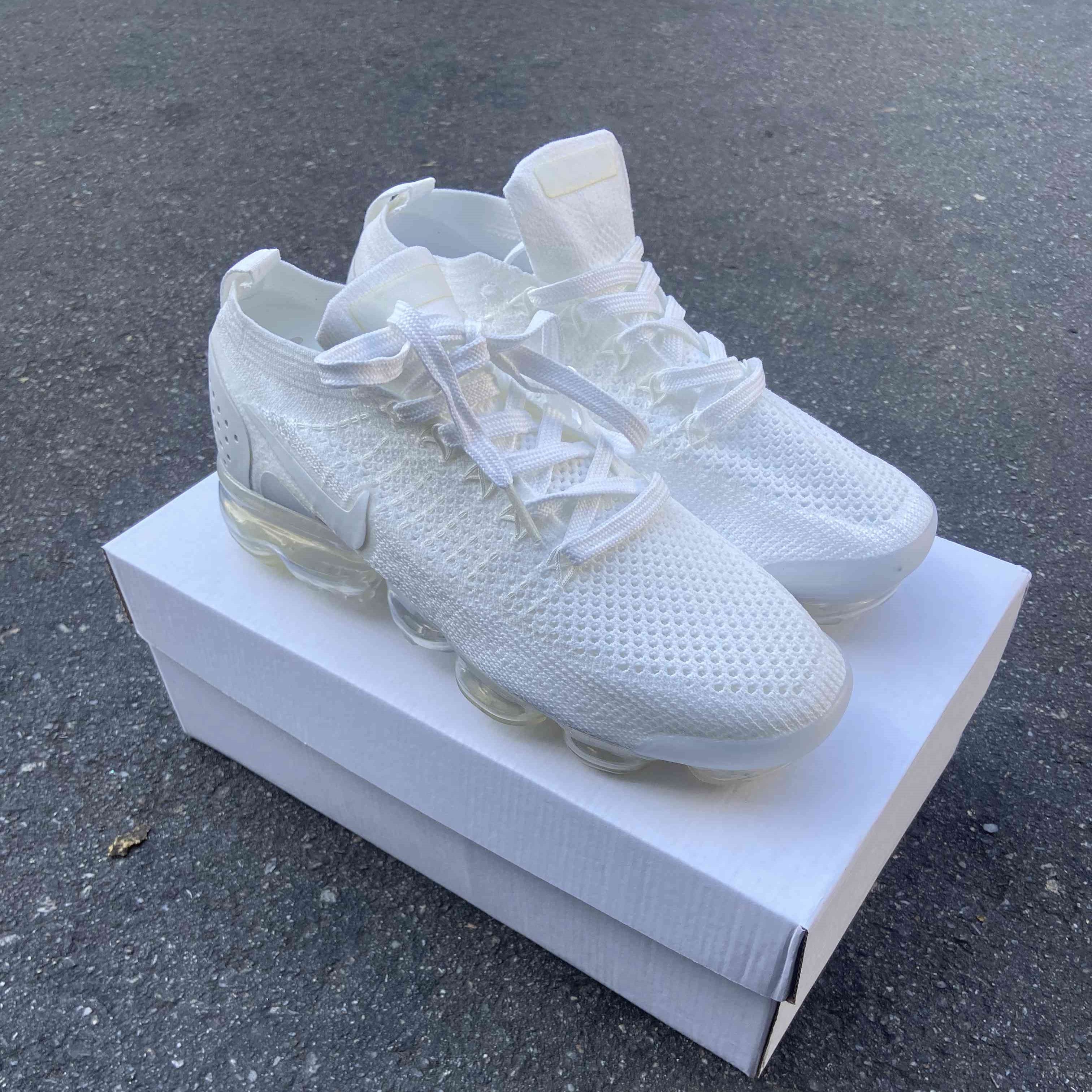 VaporMax Flyknit 2 Pure Platinum