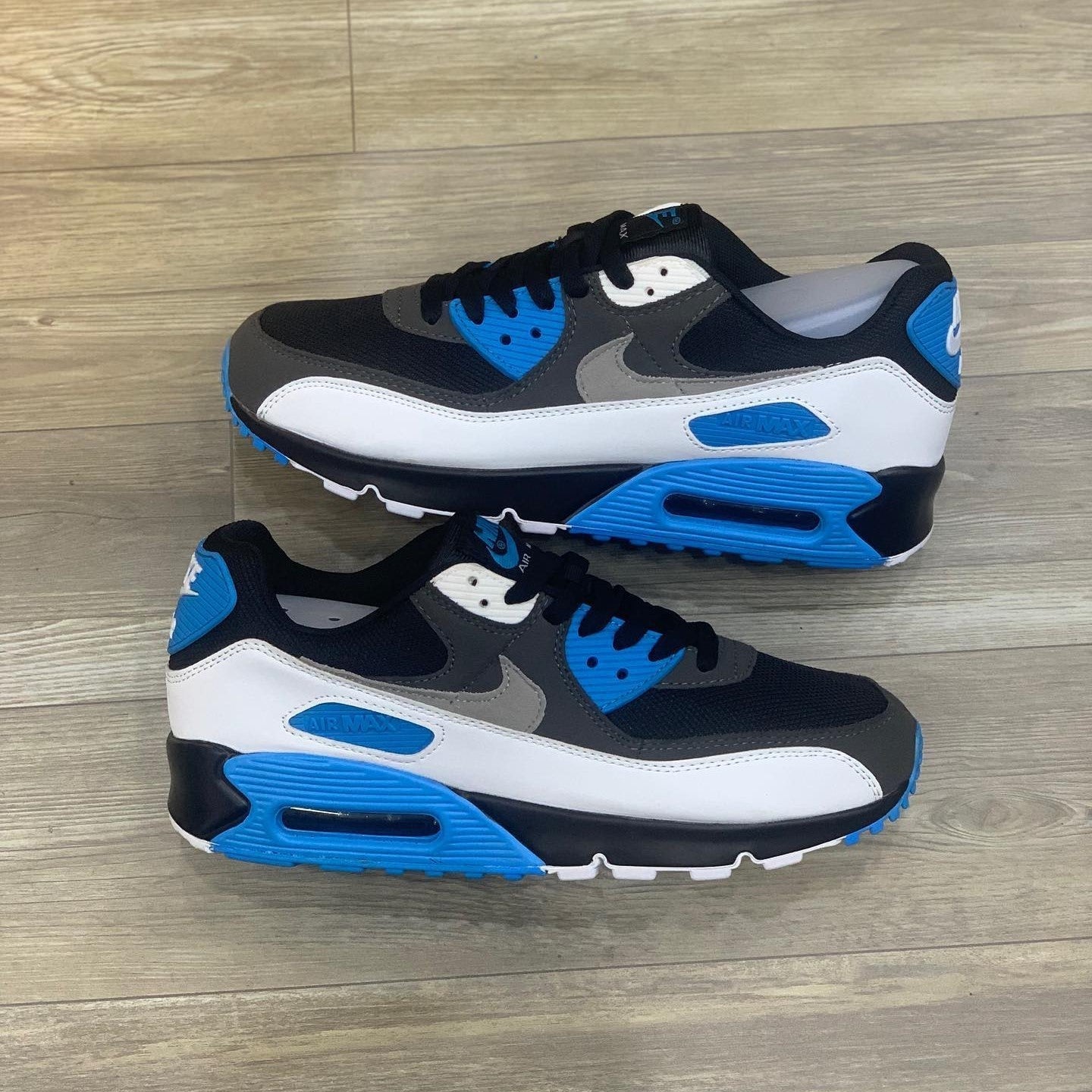 Air Max 90 Reverse Laser Blue