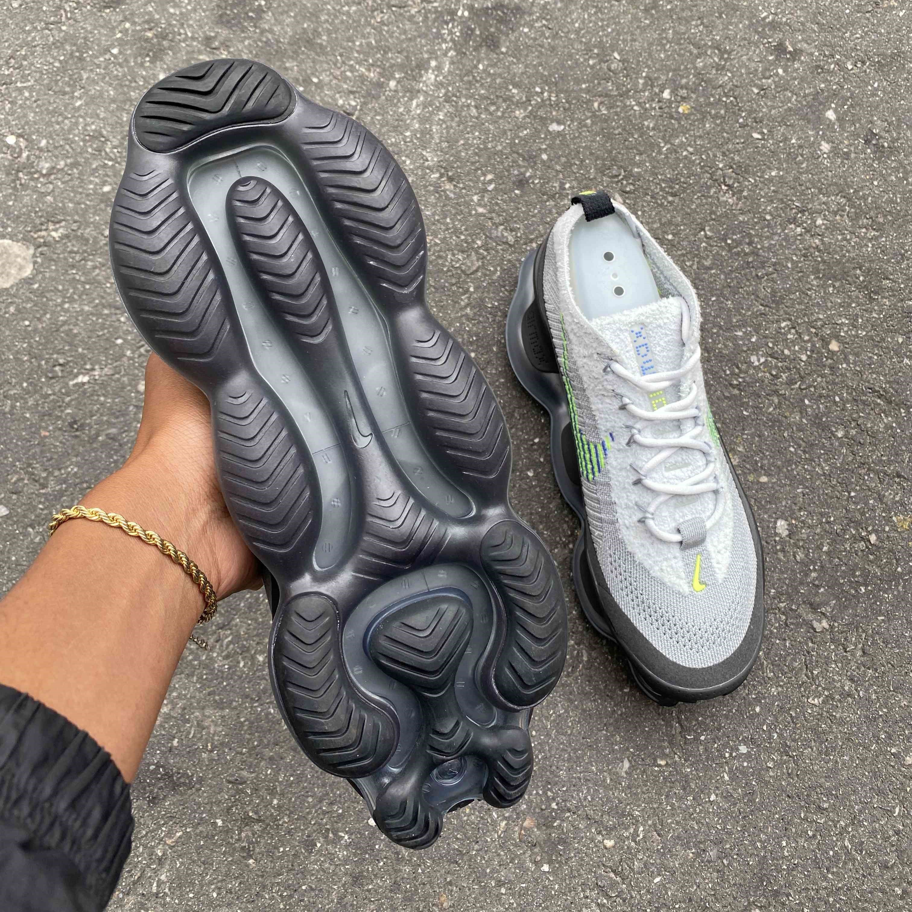 Air Max Scorpion Flyknit Wolf Grey Volt