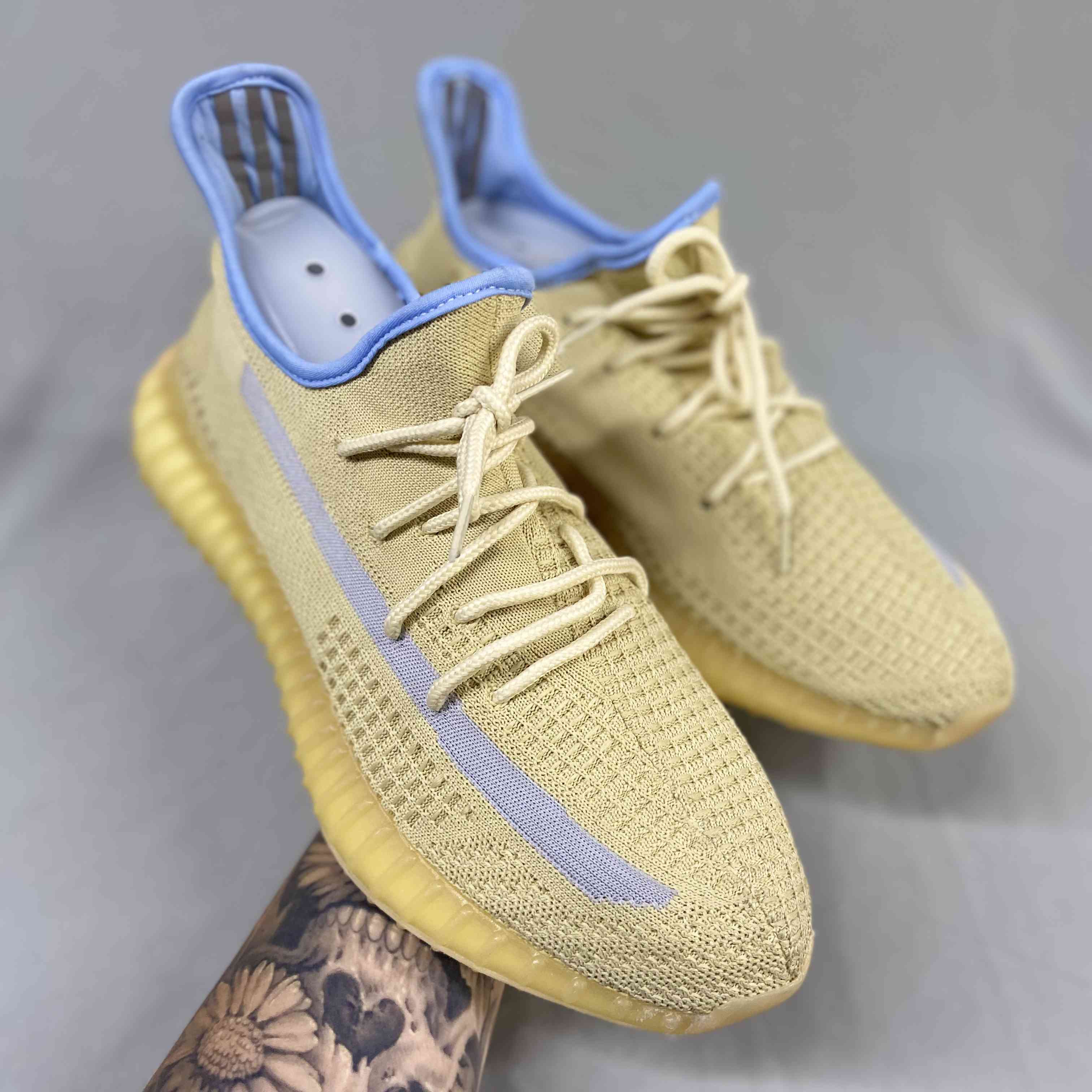 Yeezy Boost 350 v2 Linen