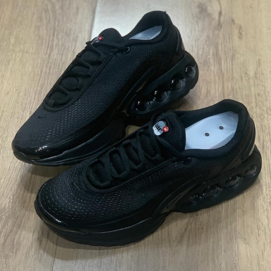 Air Max DN Black Dark Grey