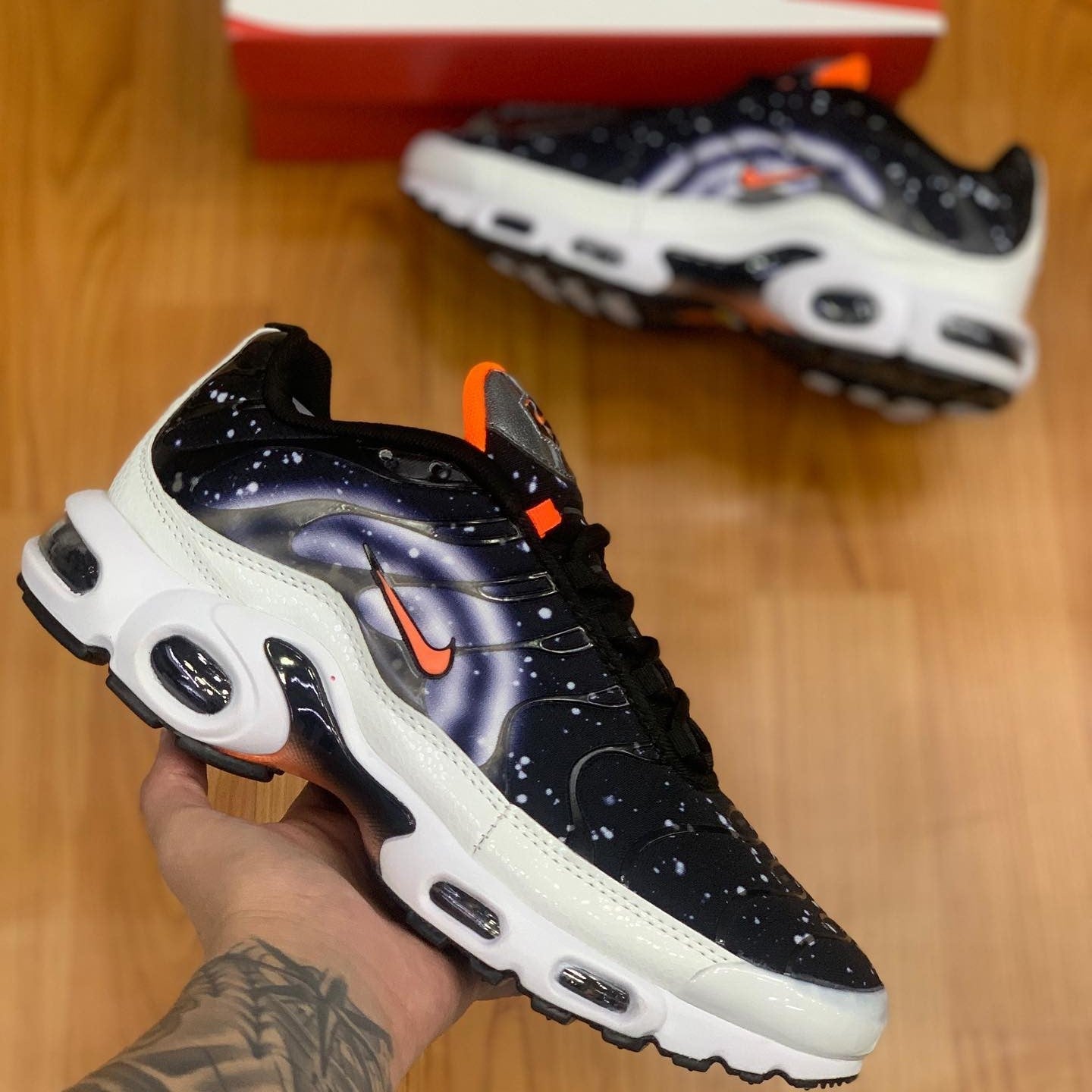 Air Max Plus Supernova
