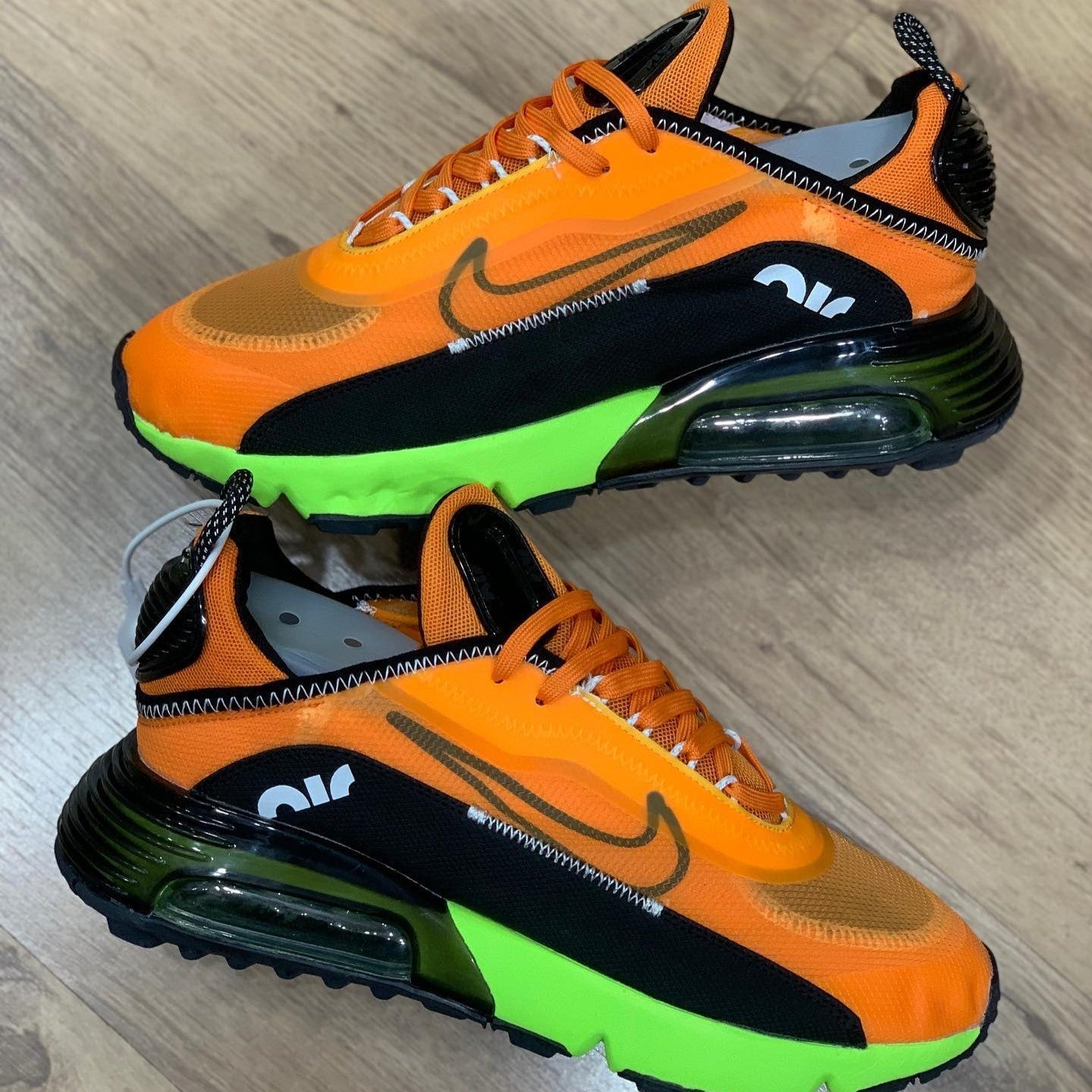 Air Max 2090 Black Orange