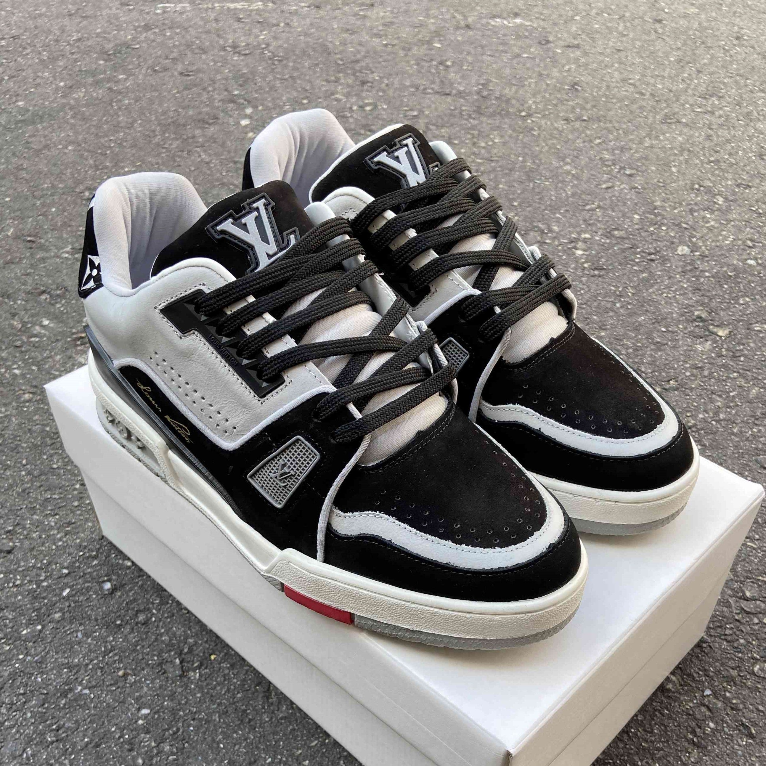 LV Trainer Sneaker Low Black Grey