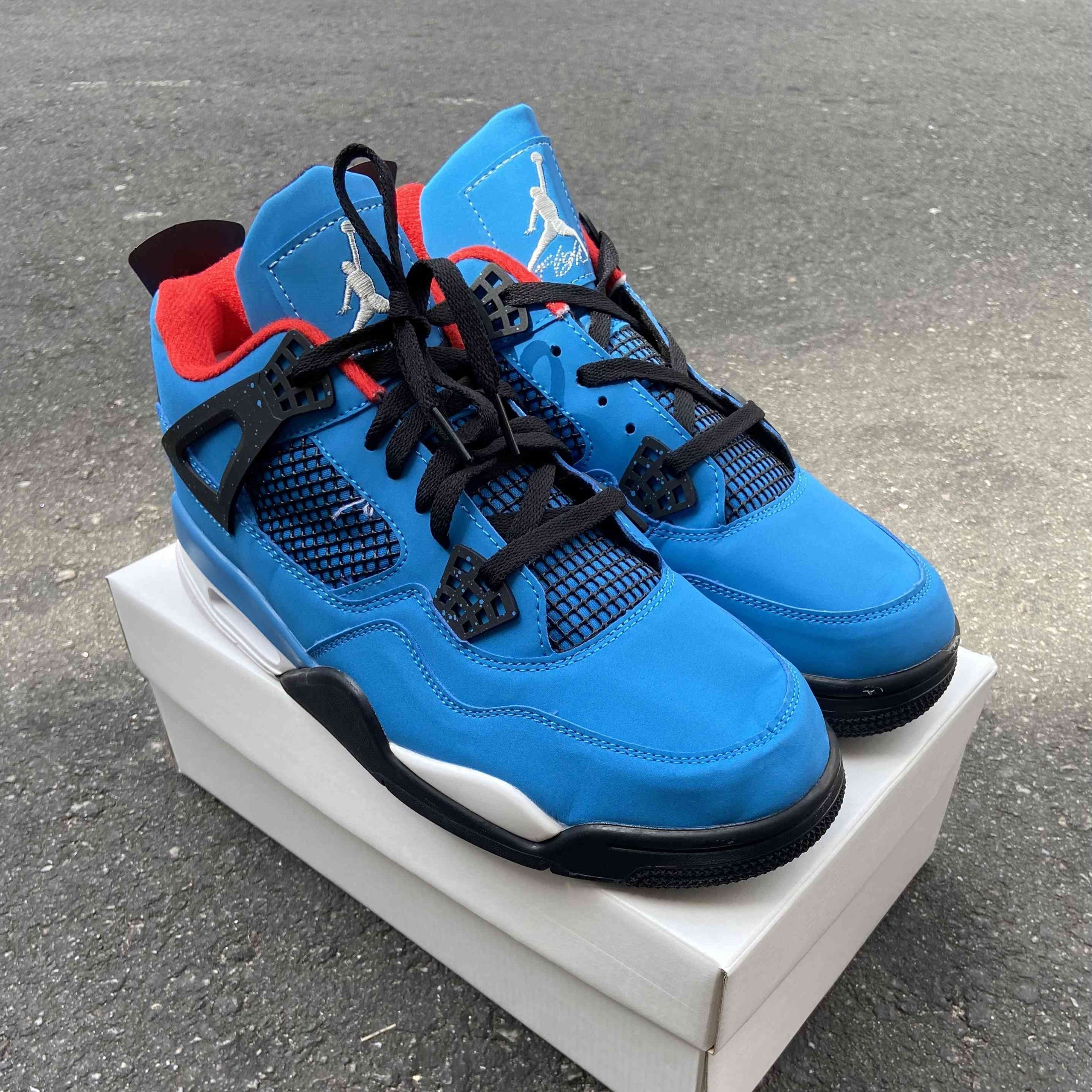 Air Jordan 4 Travis Scott Cactus Jack