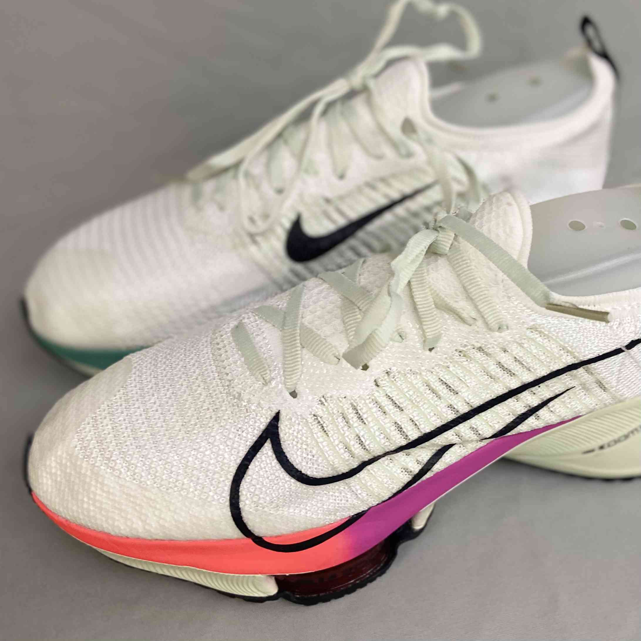 Air Zoom Tempo Next Flyknit White Hyper Violet