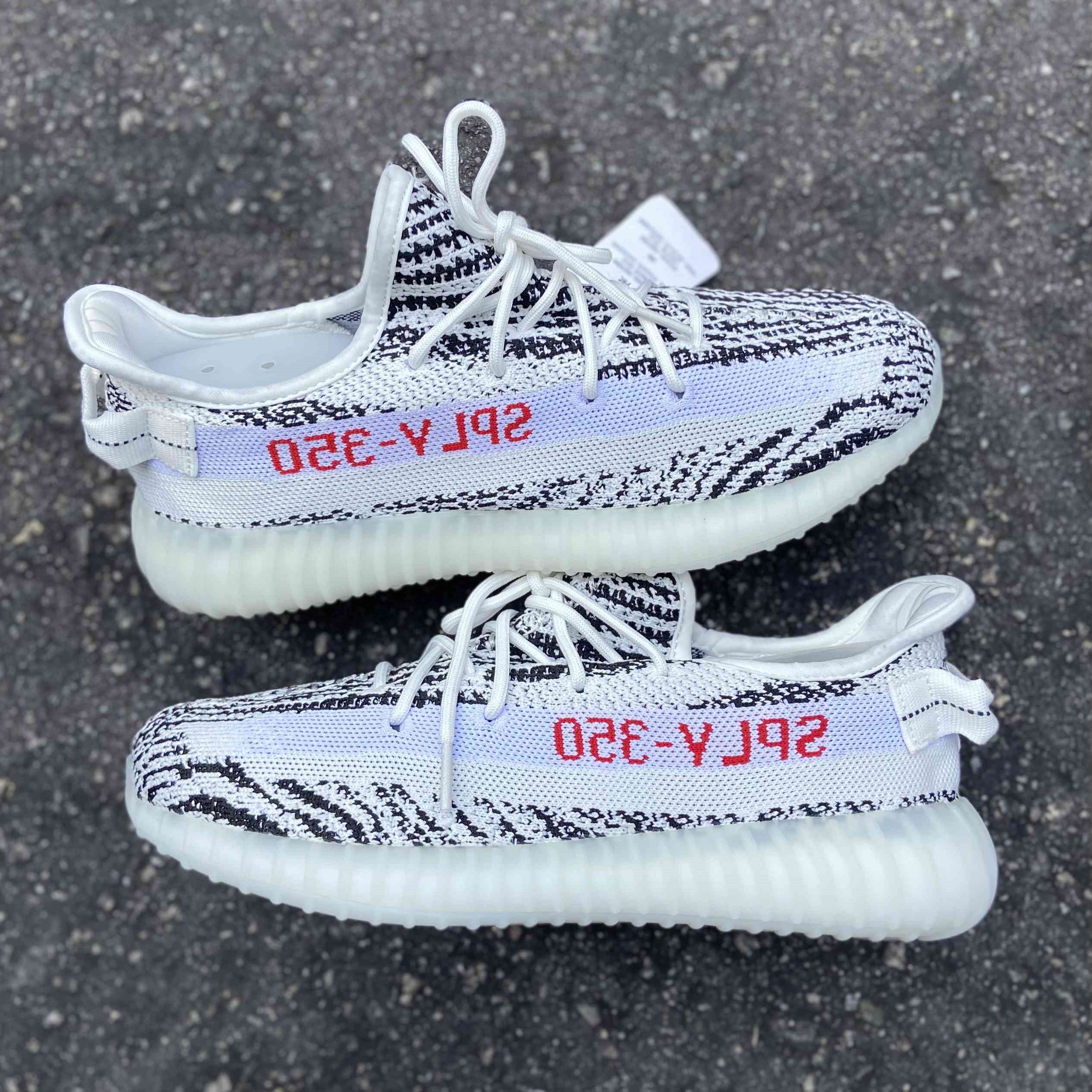 Yeezy Boost 350 v2 Zebra