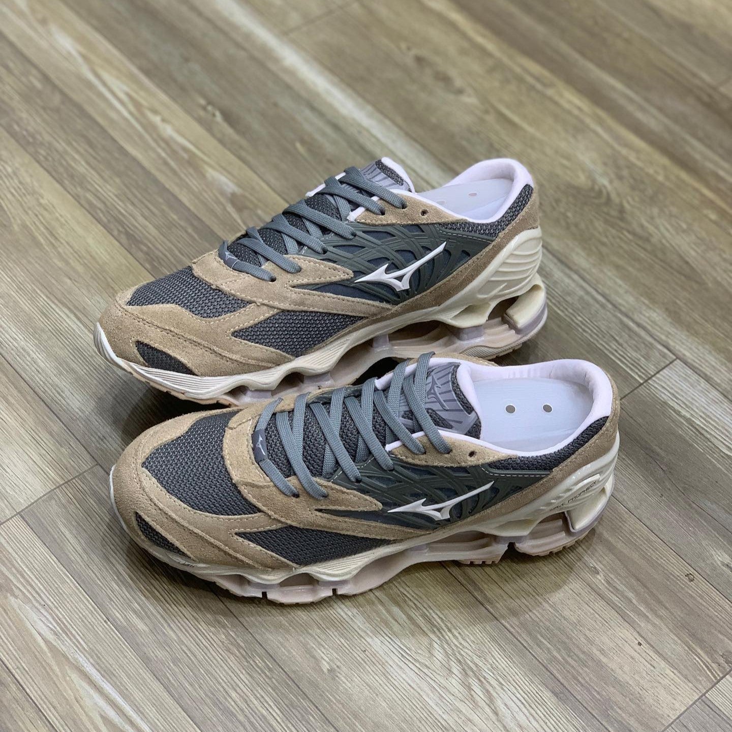 Wave Prophecy LS Beige