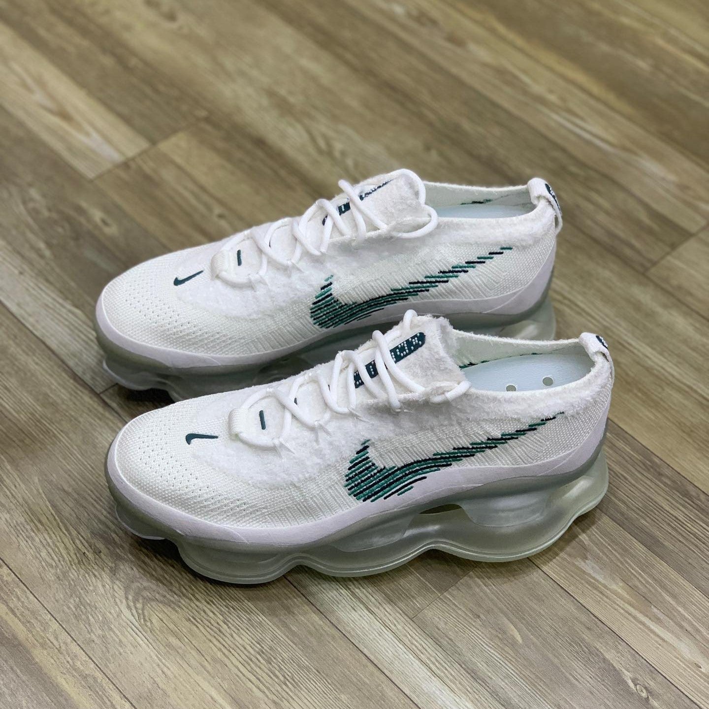 Air Max Scorpion Flyknit White Clear Emerald