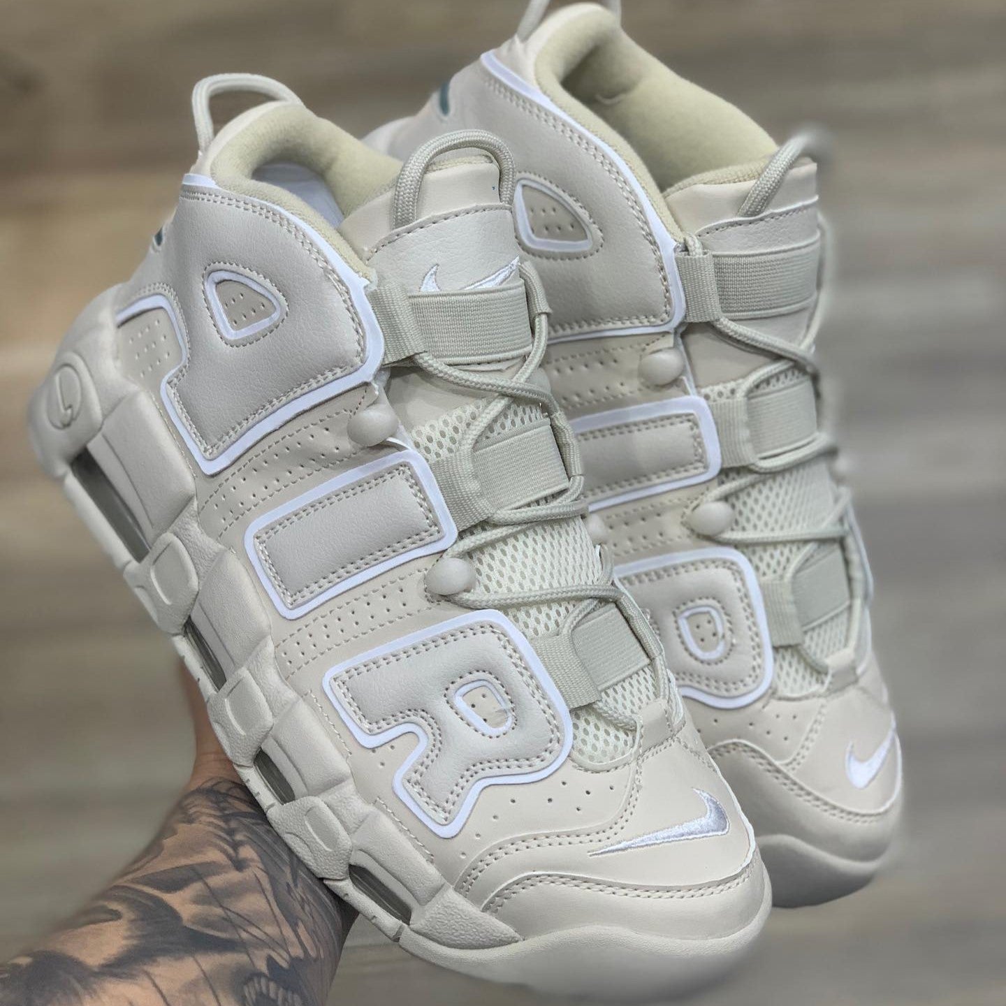 Air More Uptempo Low Light Bone