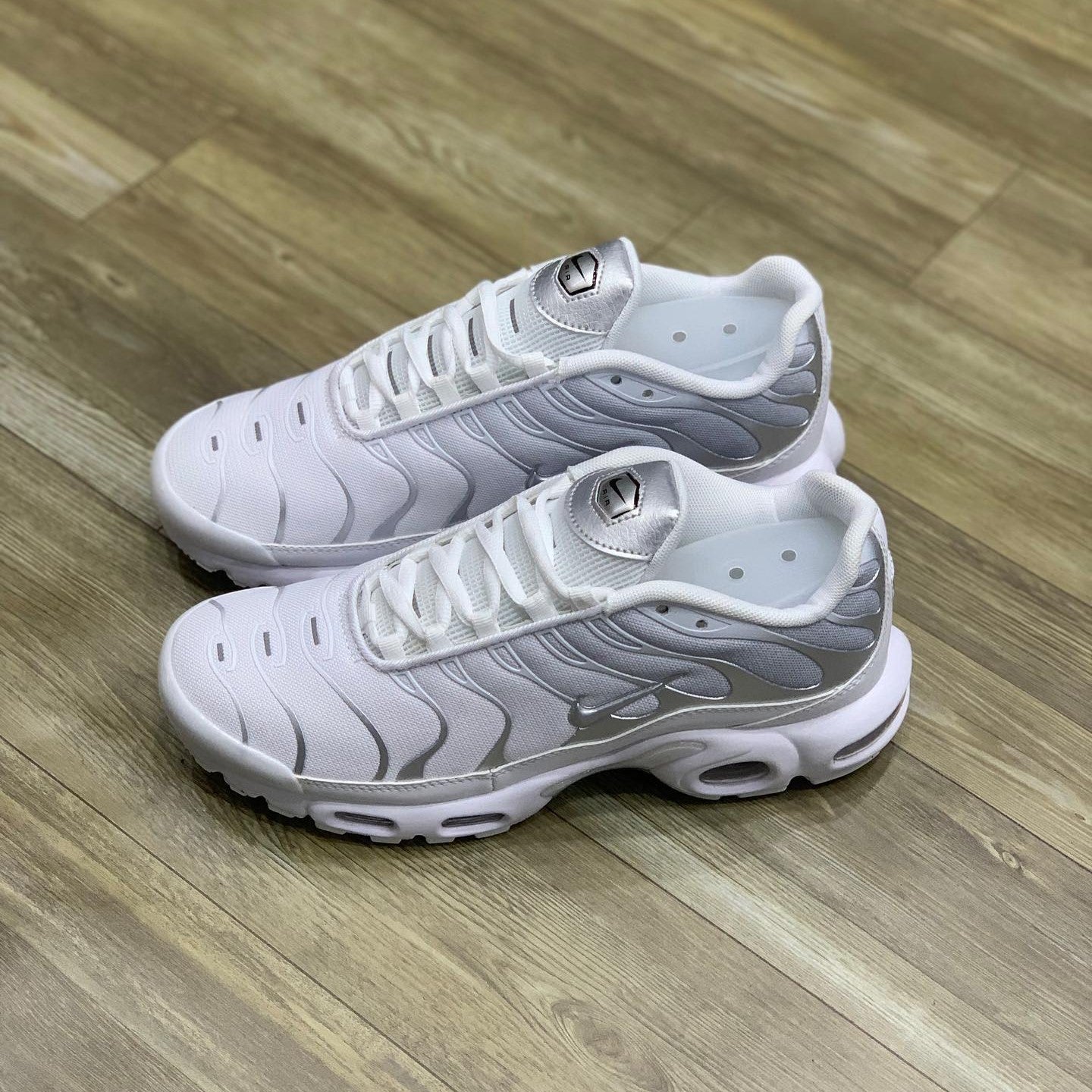 Air Max Plus TN White Metallic Silver