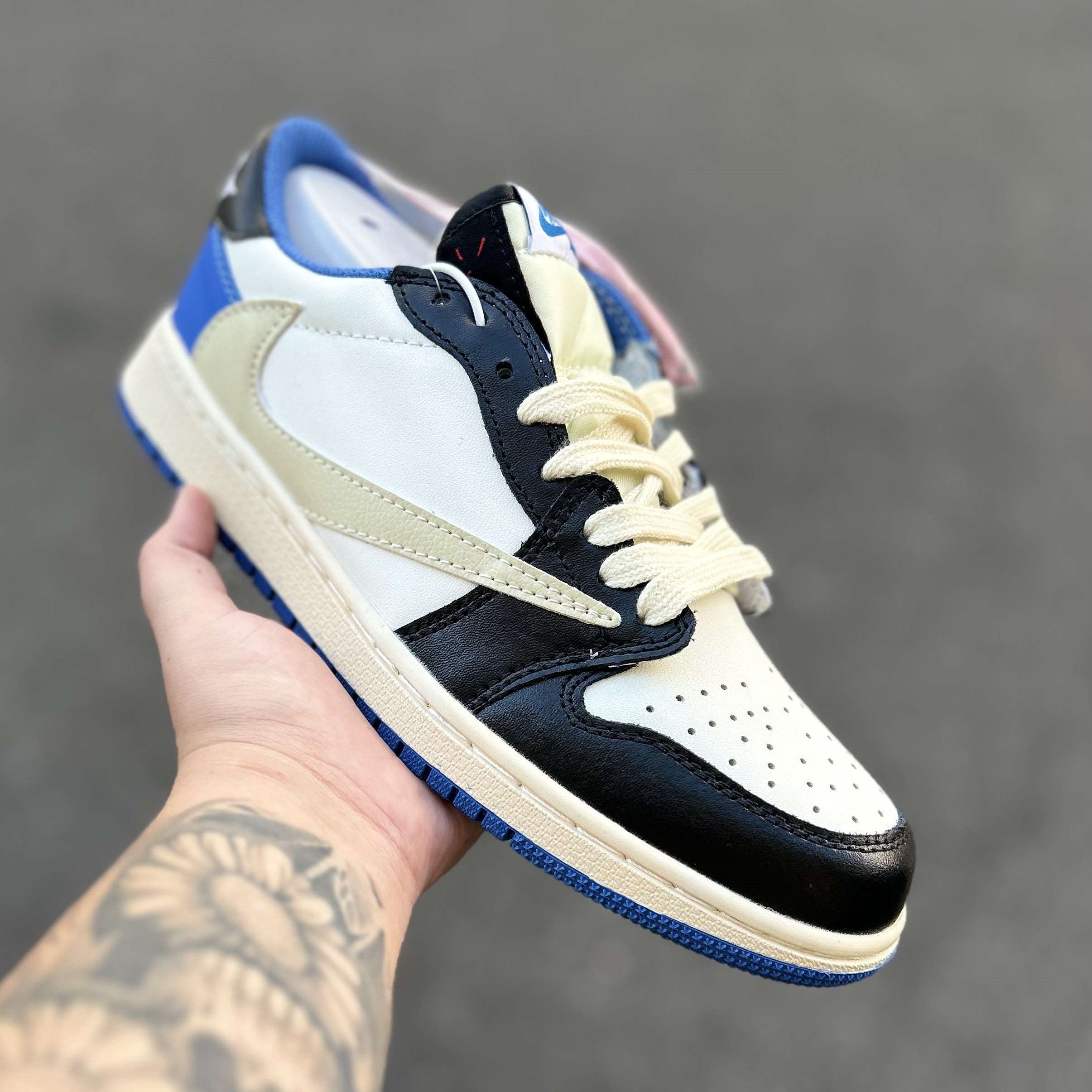 Air Jordan 1 Retro Low Fragment Design X Travis Scott