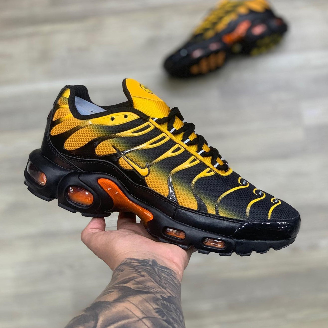 Air Max Plus TN Black Sundial