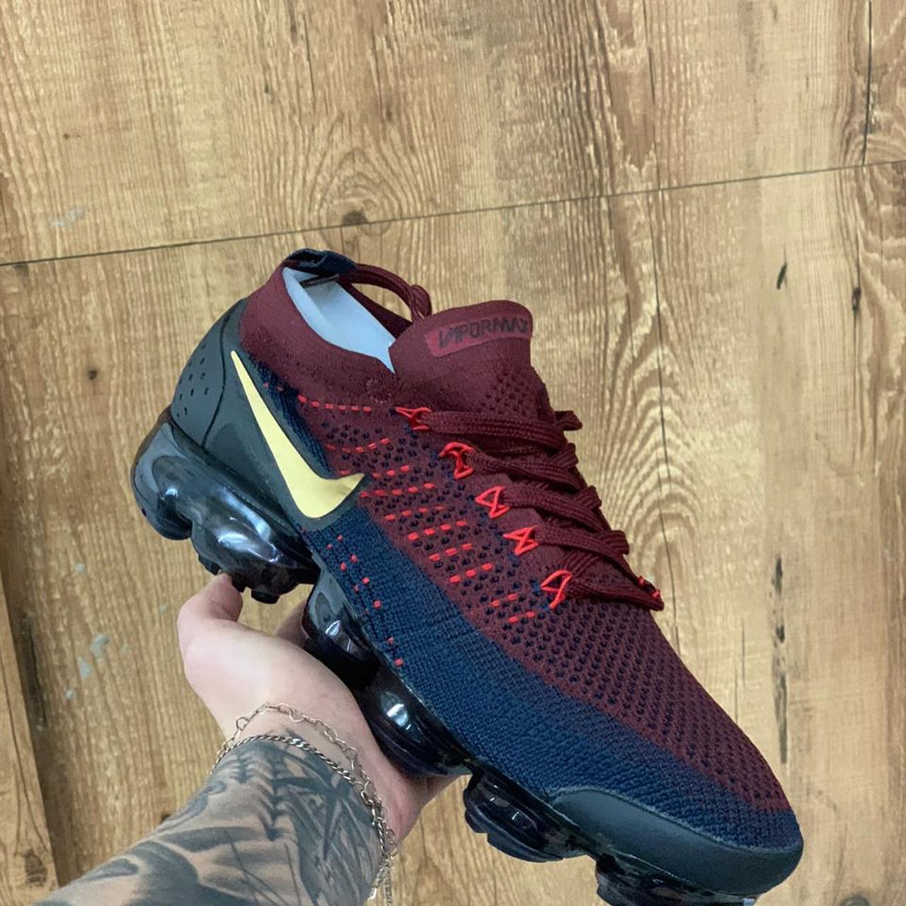 VaporMax Flyknit 2 Team Red Obsidian