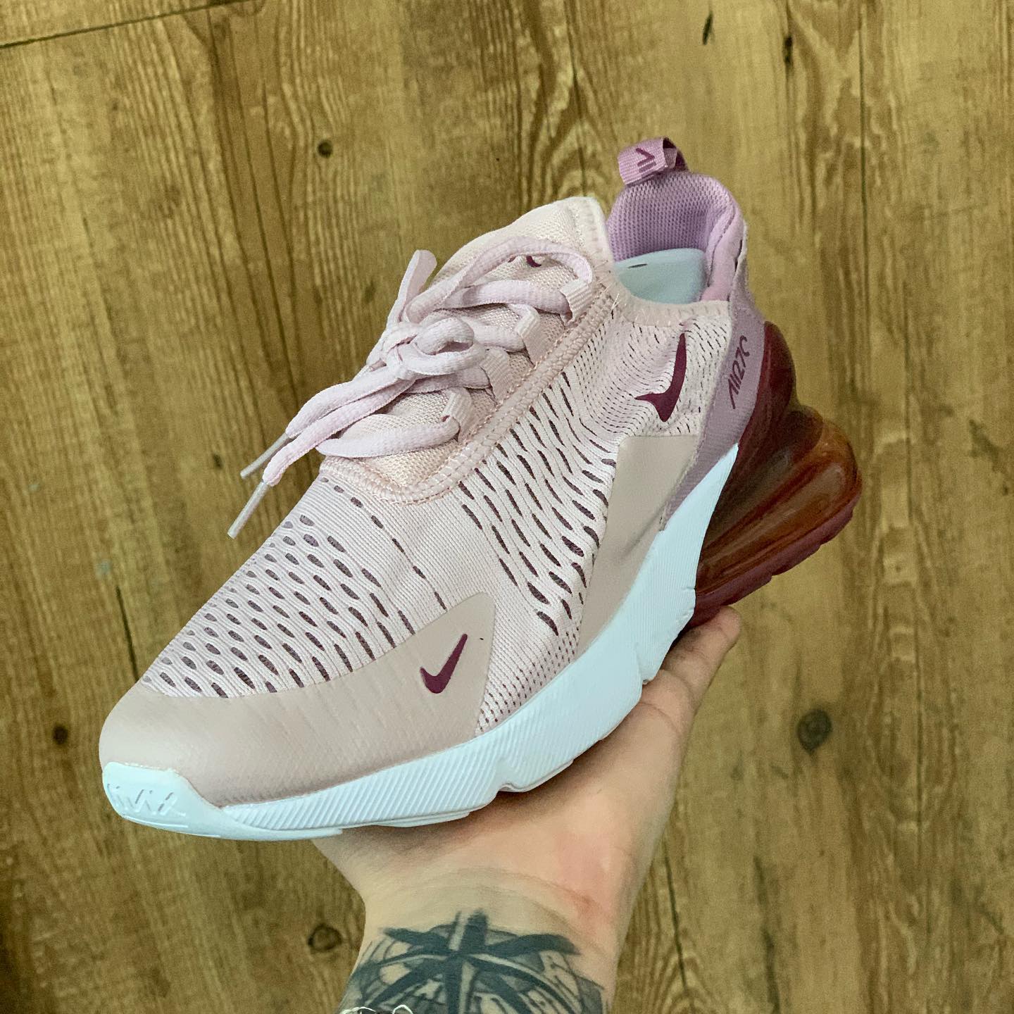 Air Max 270 Barely Rose