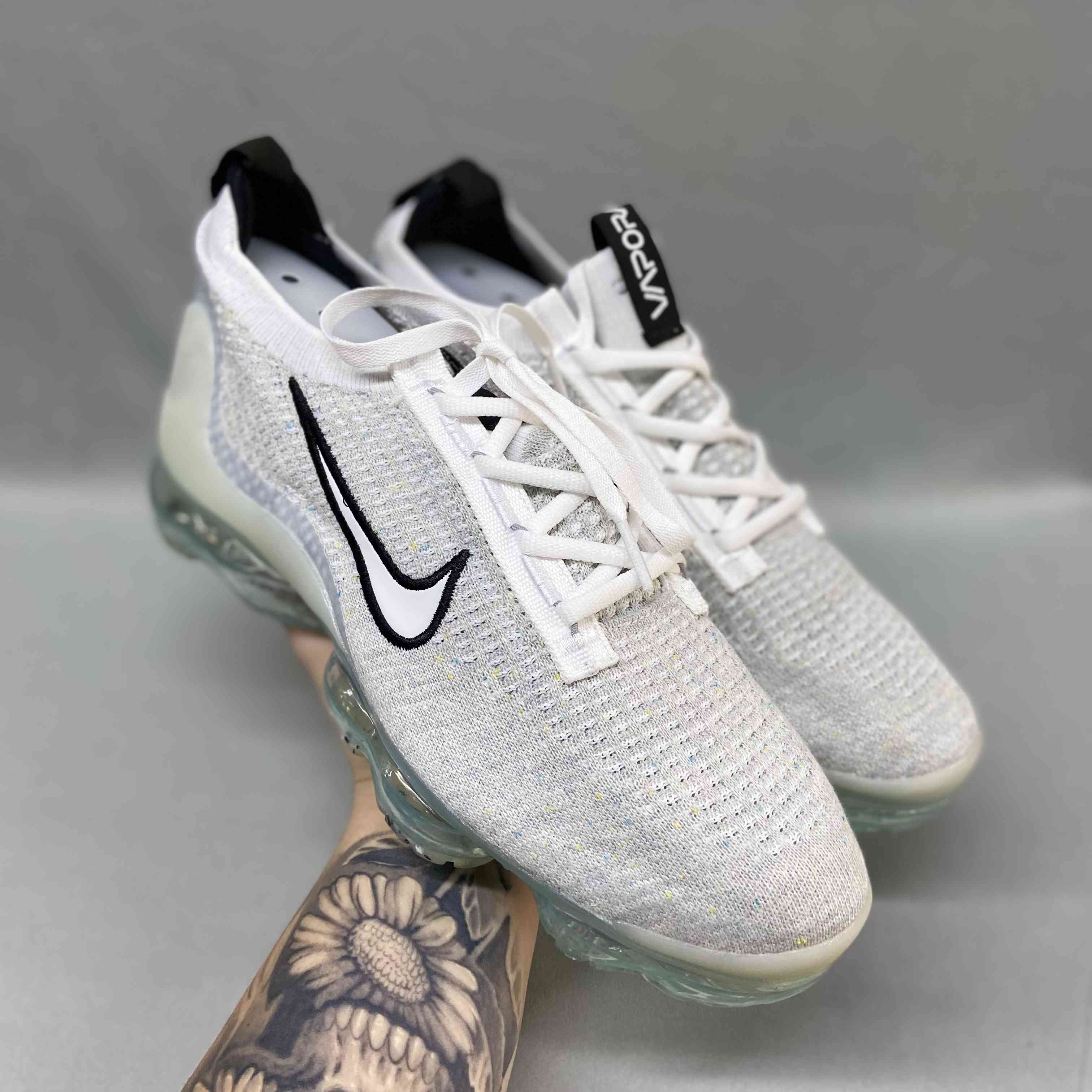 VaporMax 2021 Flyknit Monochrome