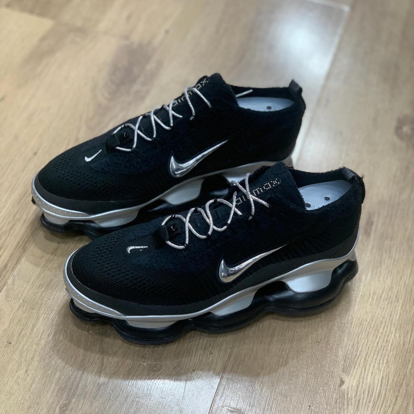 Air Max Scorpion Flyknit Black Metallic Silver