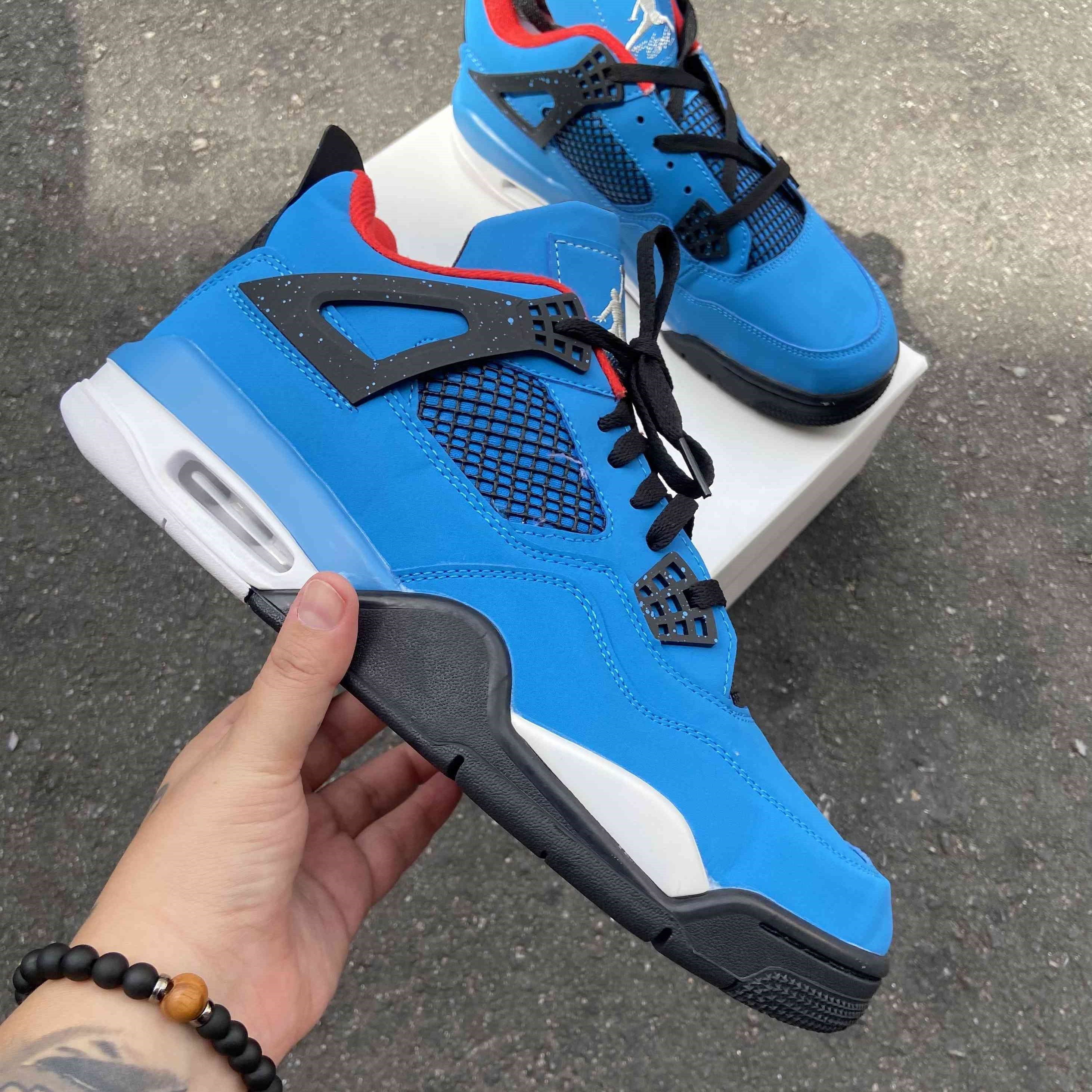 Air Jordan 4 Travis Scott Cactus Jack
