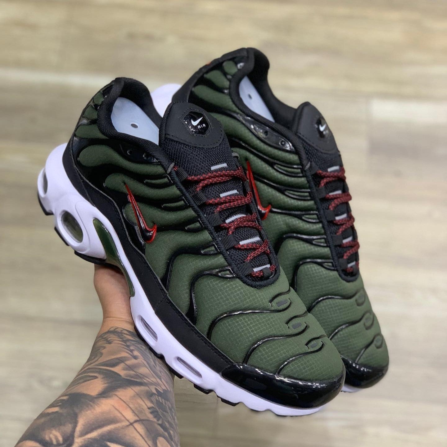 Air Max Plus TN Black Olive