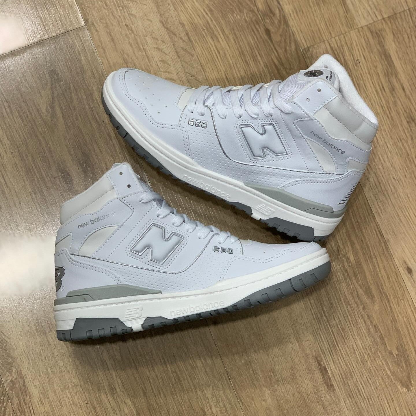 New Balance 650 R White