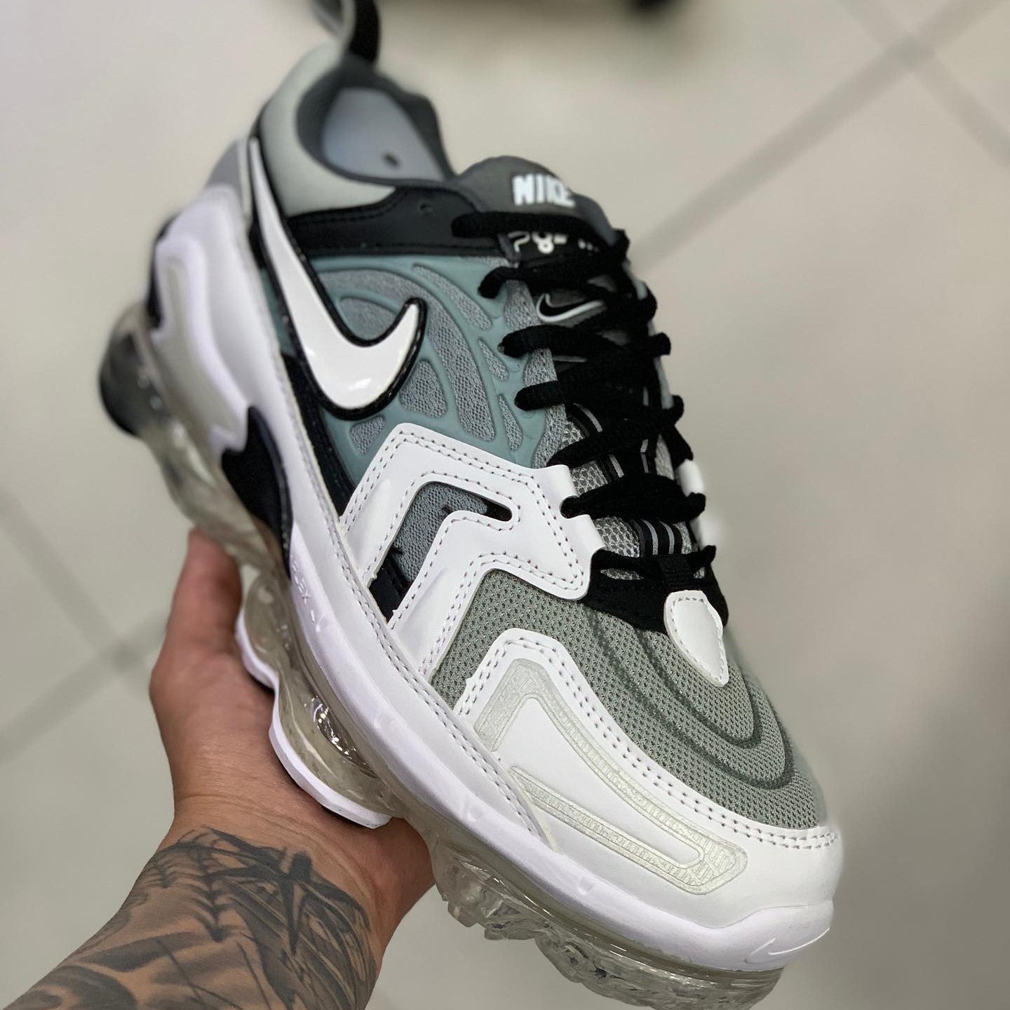 VaporMax Evo Wolf Grey