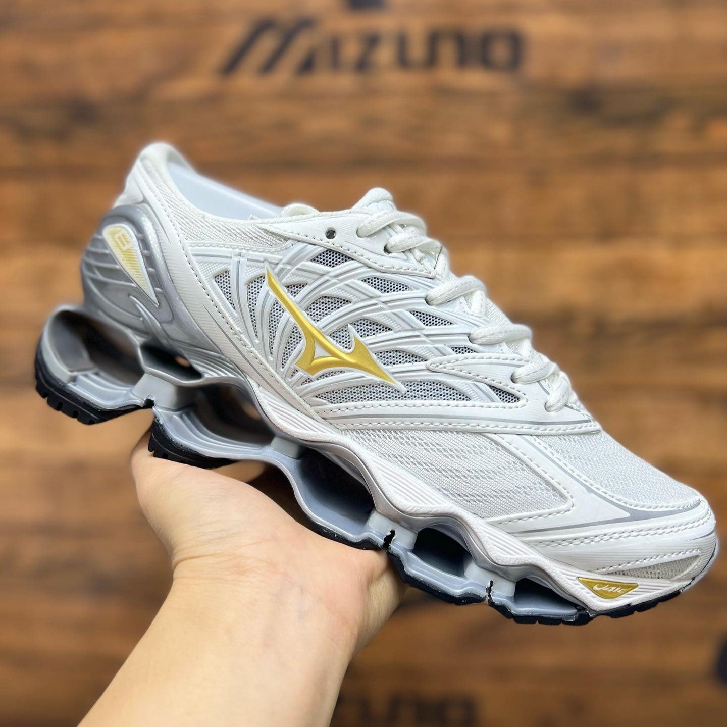 Wave Prophecy 8 White Gold