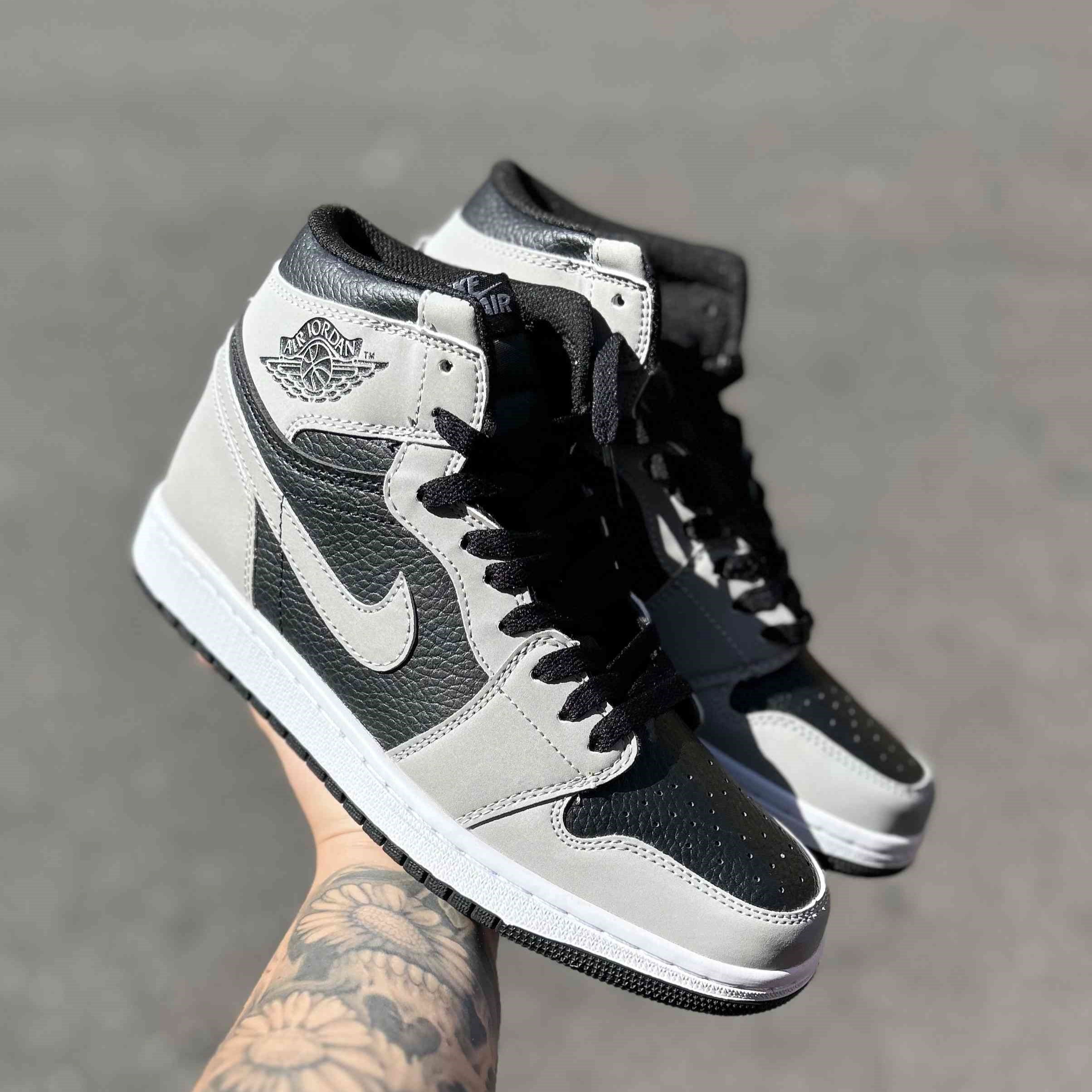 Air Jordan 1 Retro High OG Shadow 2.0