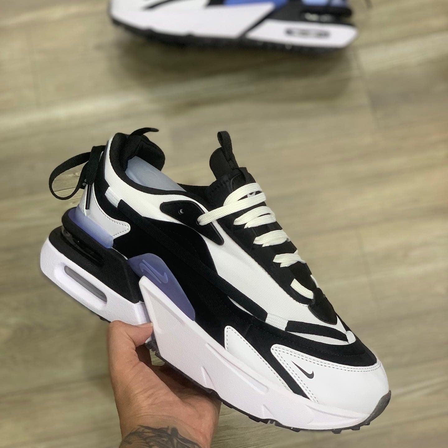 Air Max Furyosa White Black