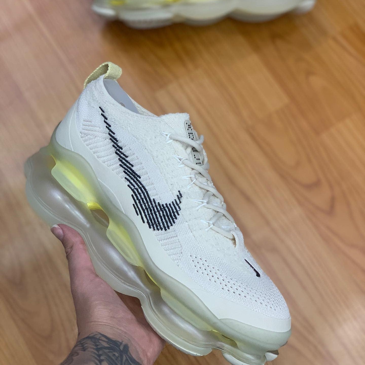 Air Max Scorpion Beige Womens