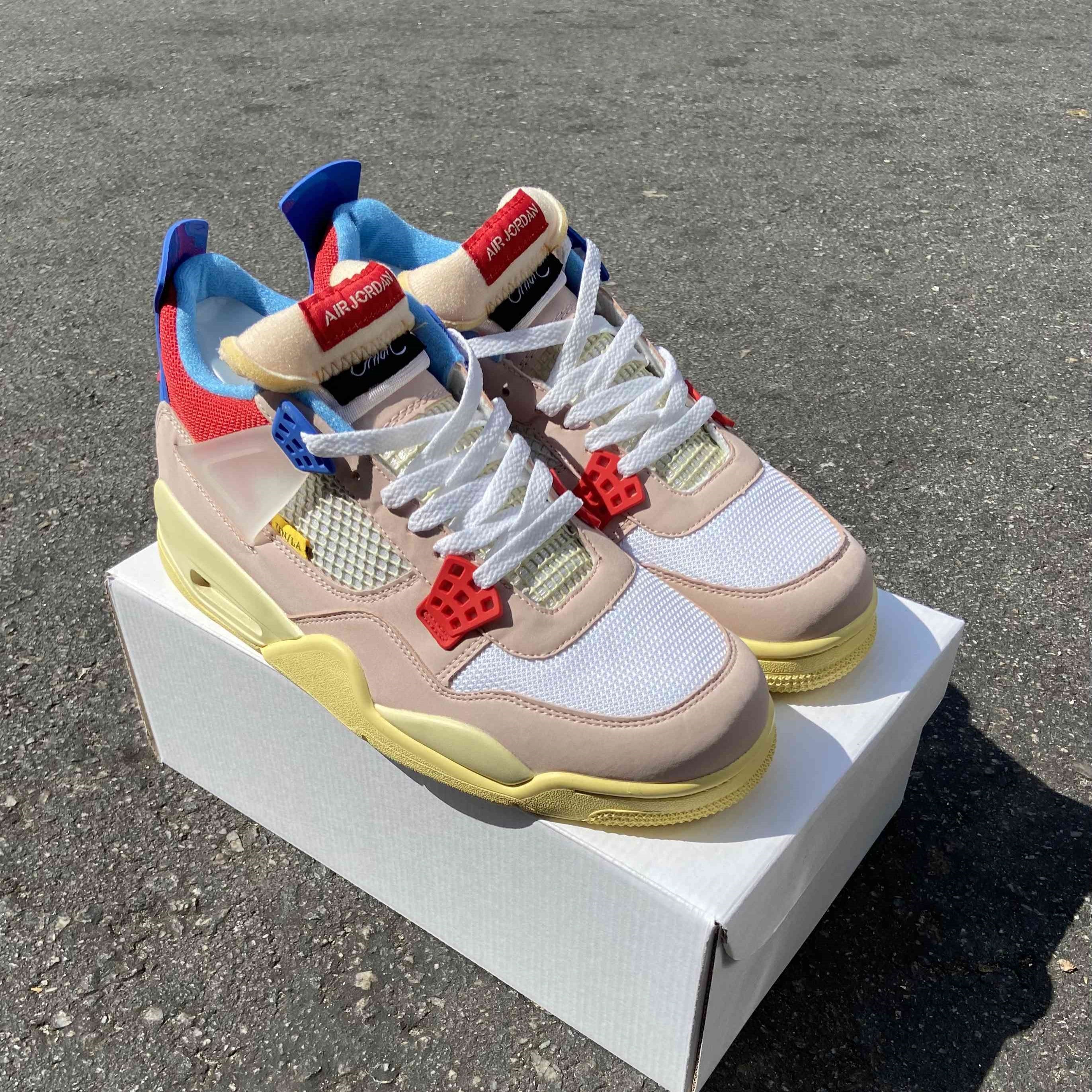 Air Jordan 4 Retro Guava Ice