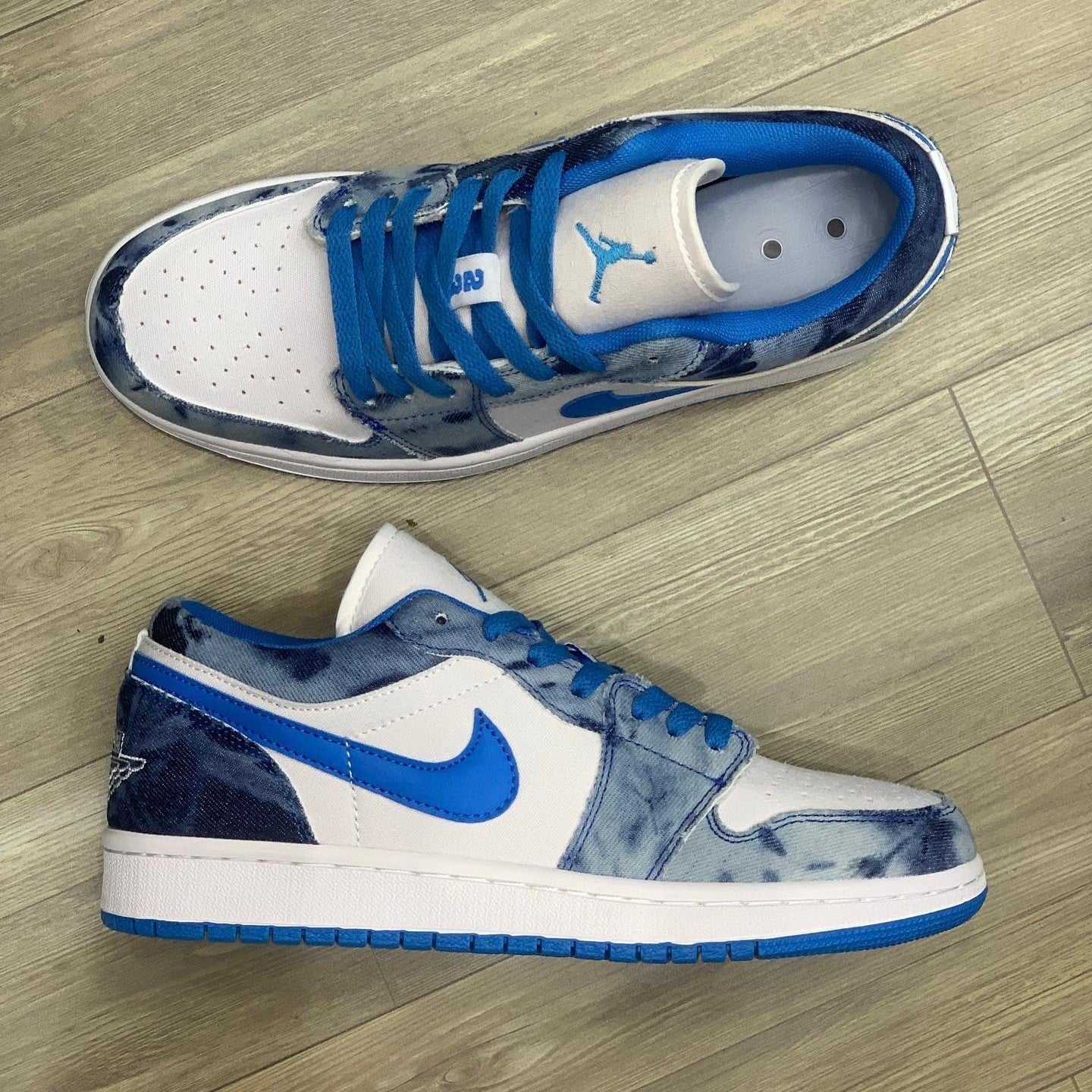 Air Jordan 1 Low GS Washed Denim