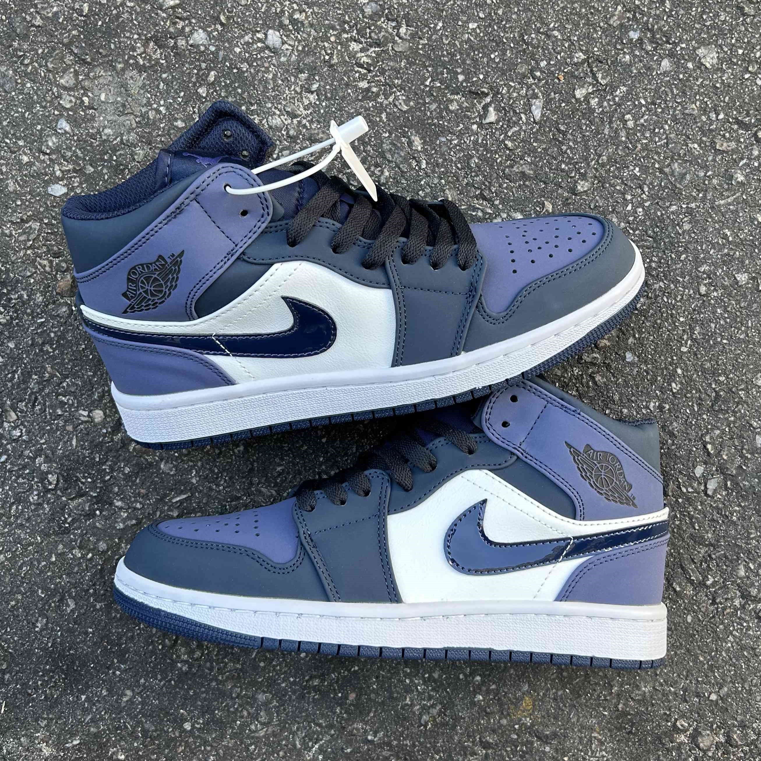 Air Jordan 1 Mid Obsidian Sanded Purple