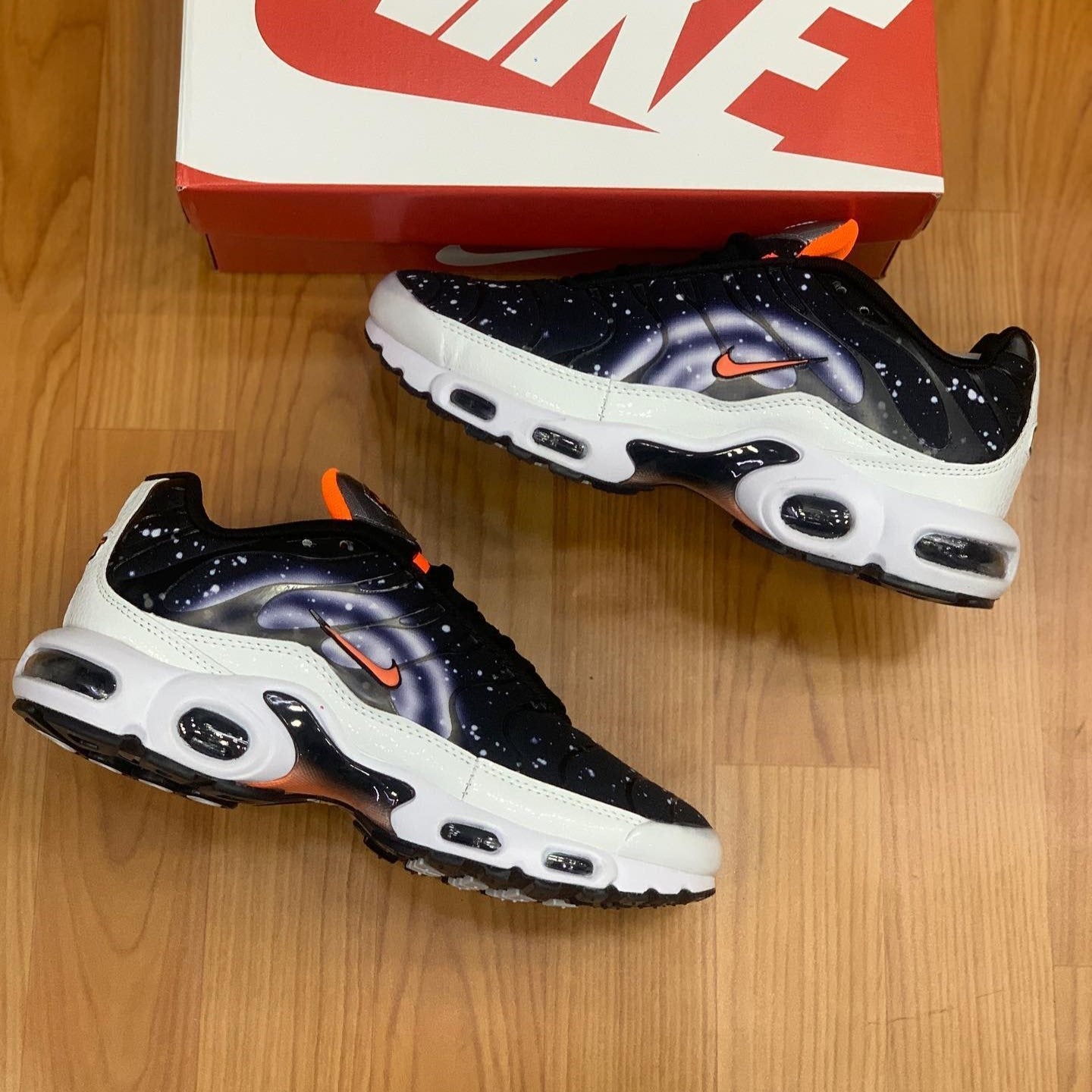 Air Max Plus Supernova