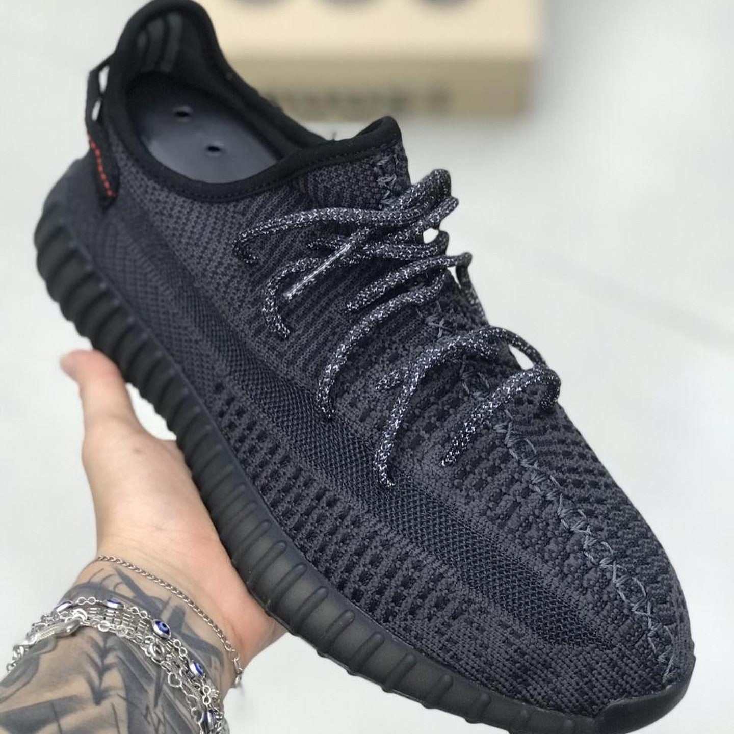 Yeezy Boost 350 v2 Onyx