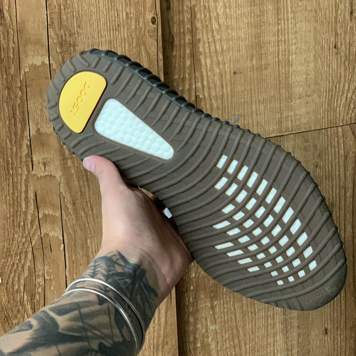 Yeezy Boost 350 v2 Earth