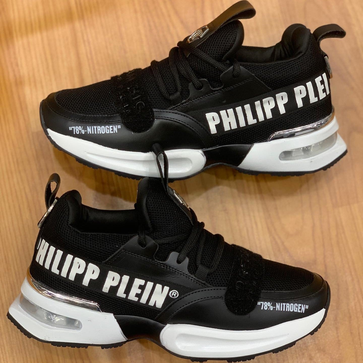 Dream Big 78%-Nitrogen Black White