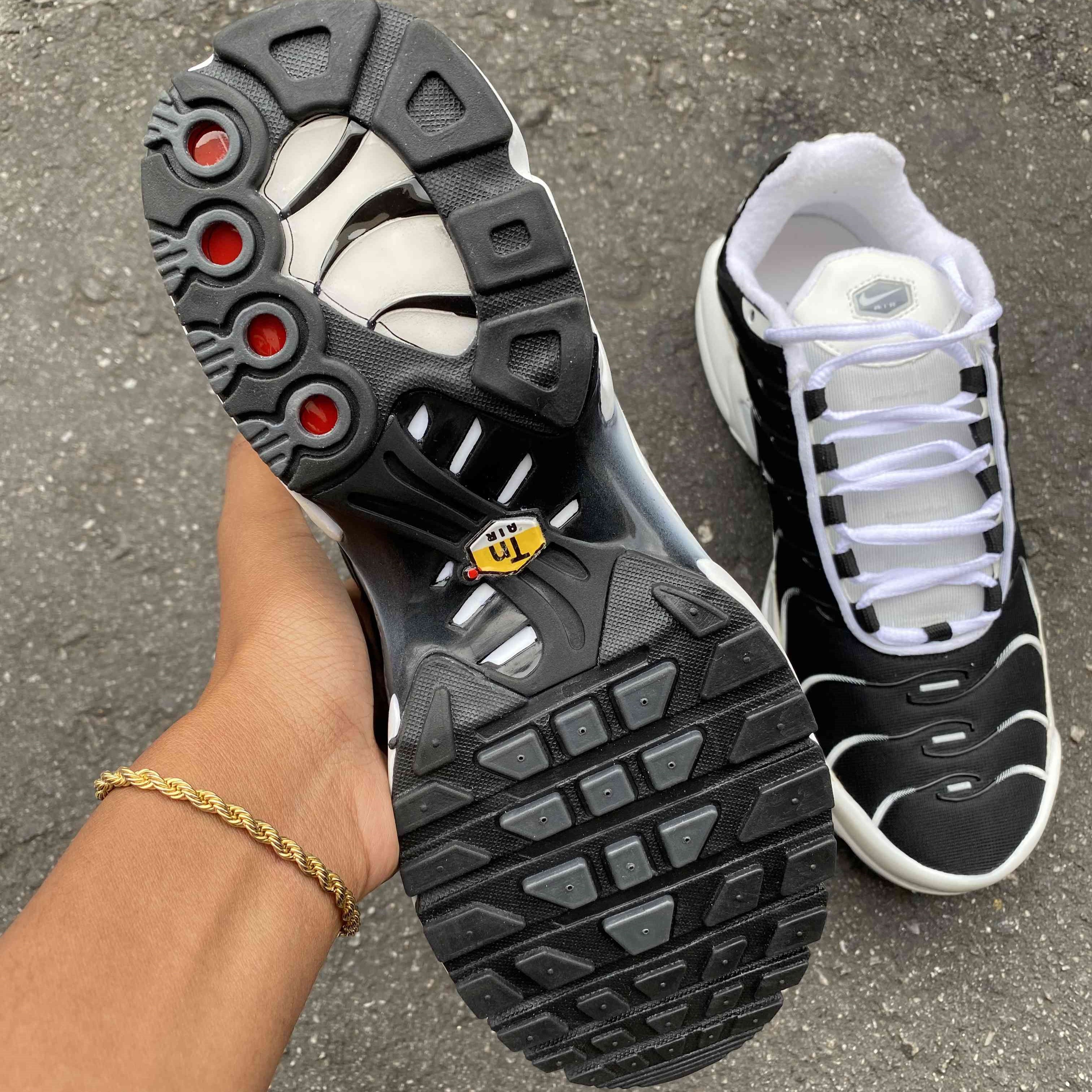 Air Max Plus TN White Black Metallic Pewter