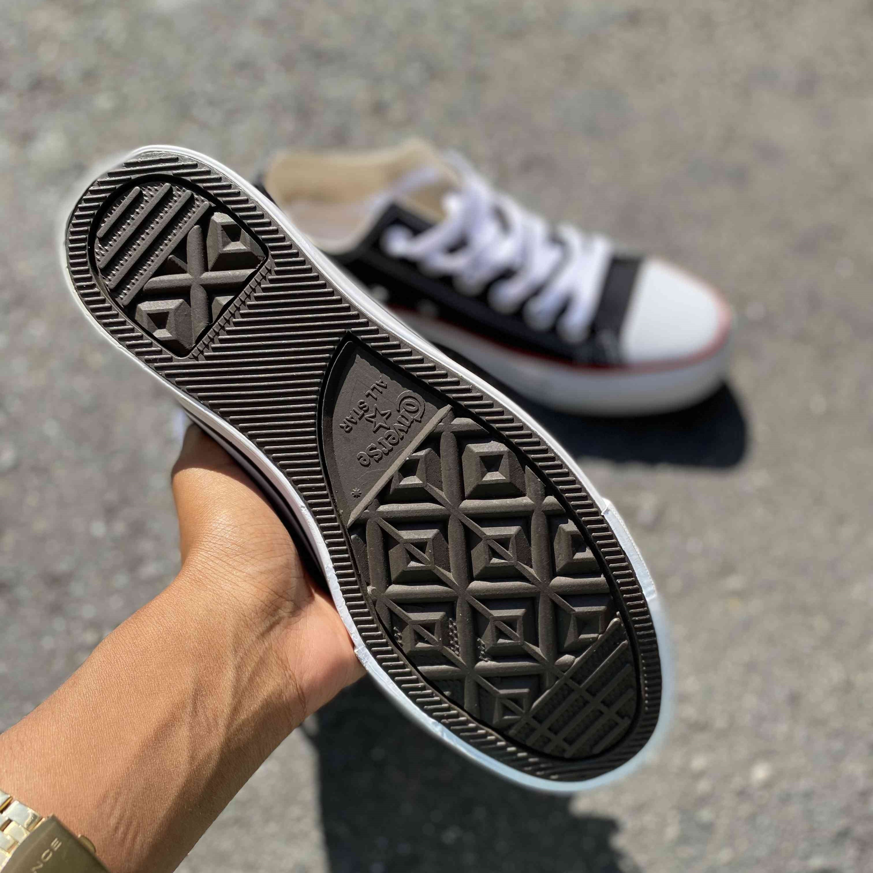 Chuck Taylor All Star Low Black White