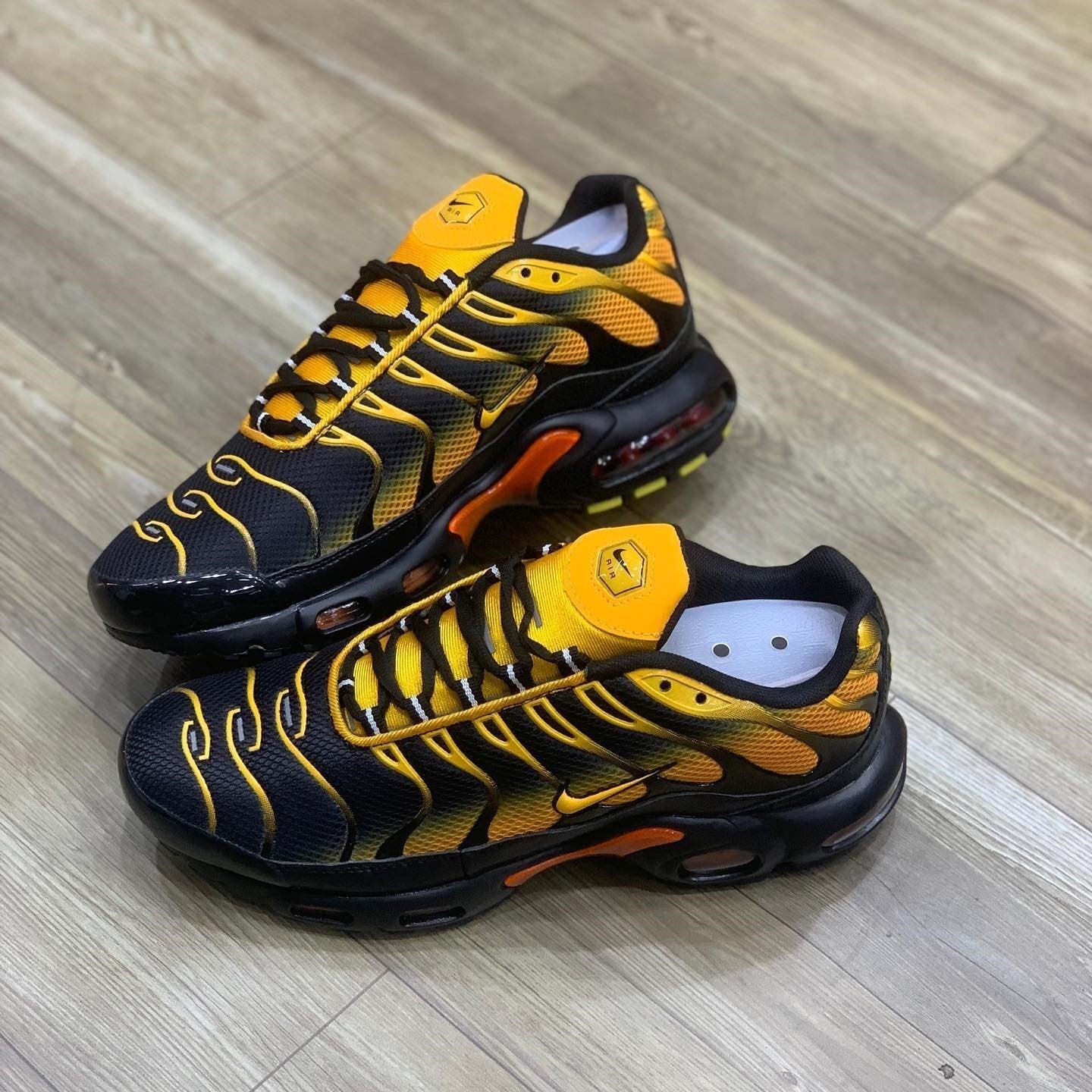 Air Max Plus TN Black Sundial