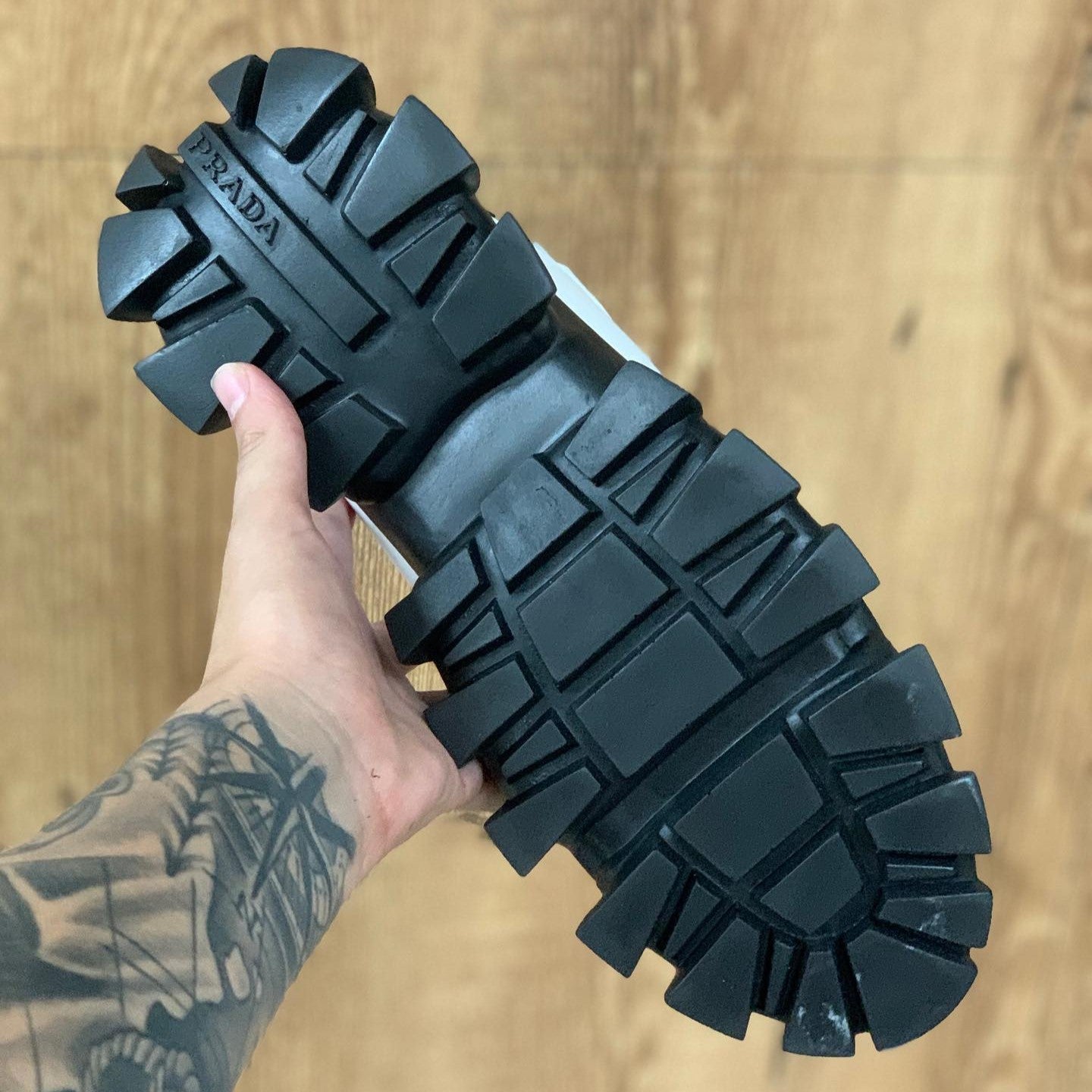 Cloudbust Thunder Knit White Black