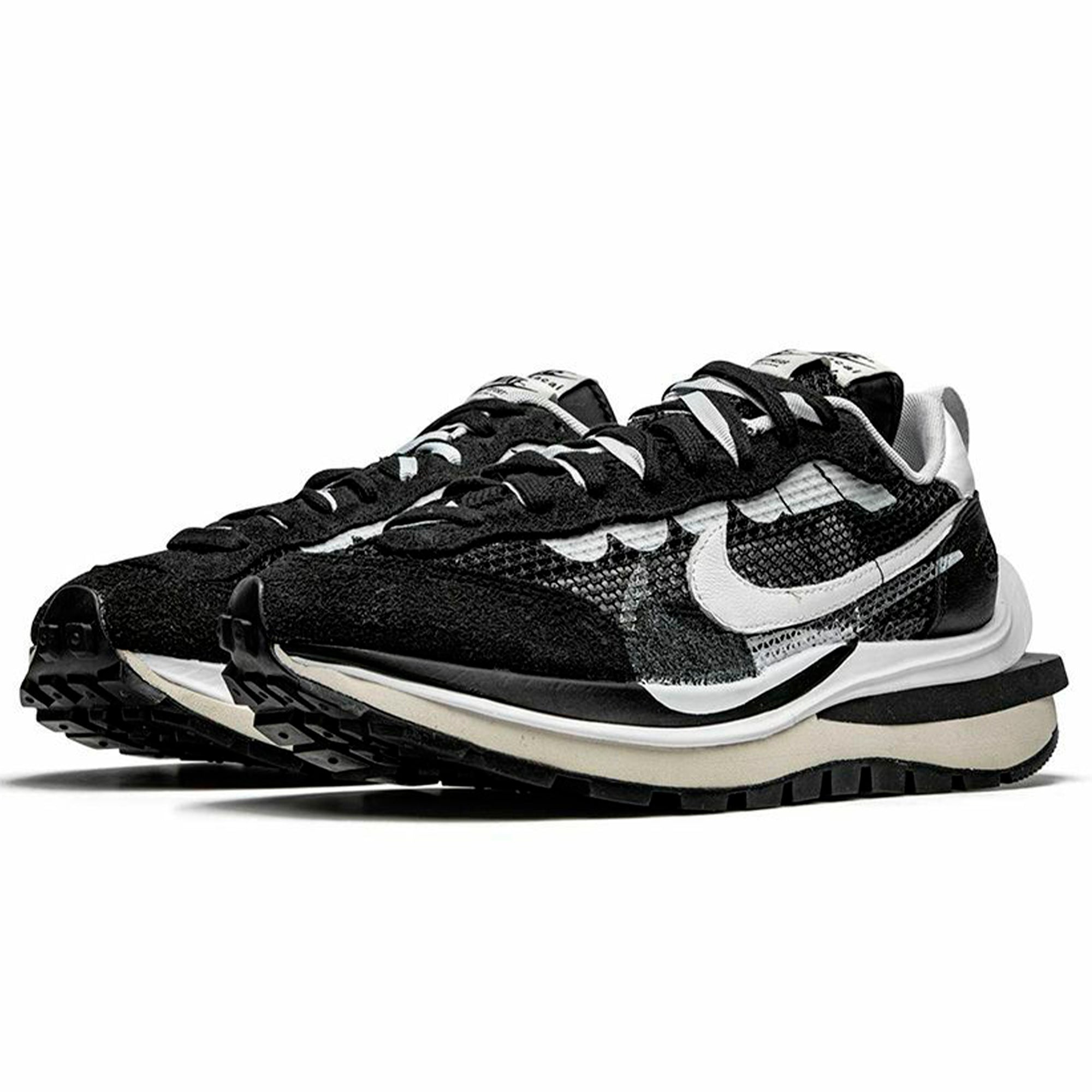 Sacai x Nike Vaporwaffle Black White