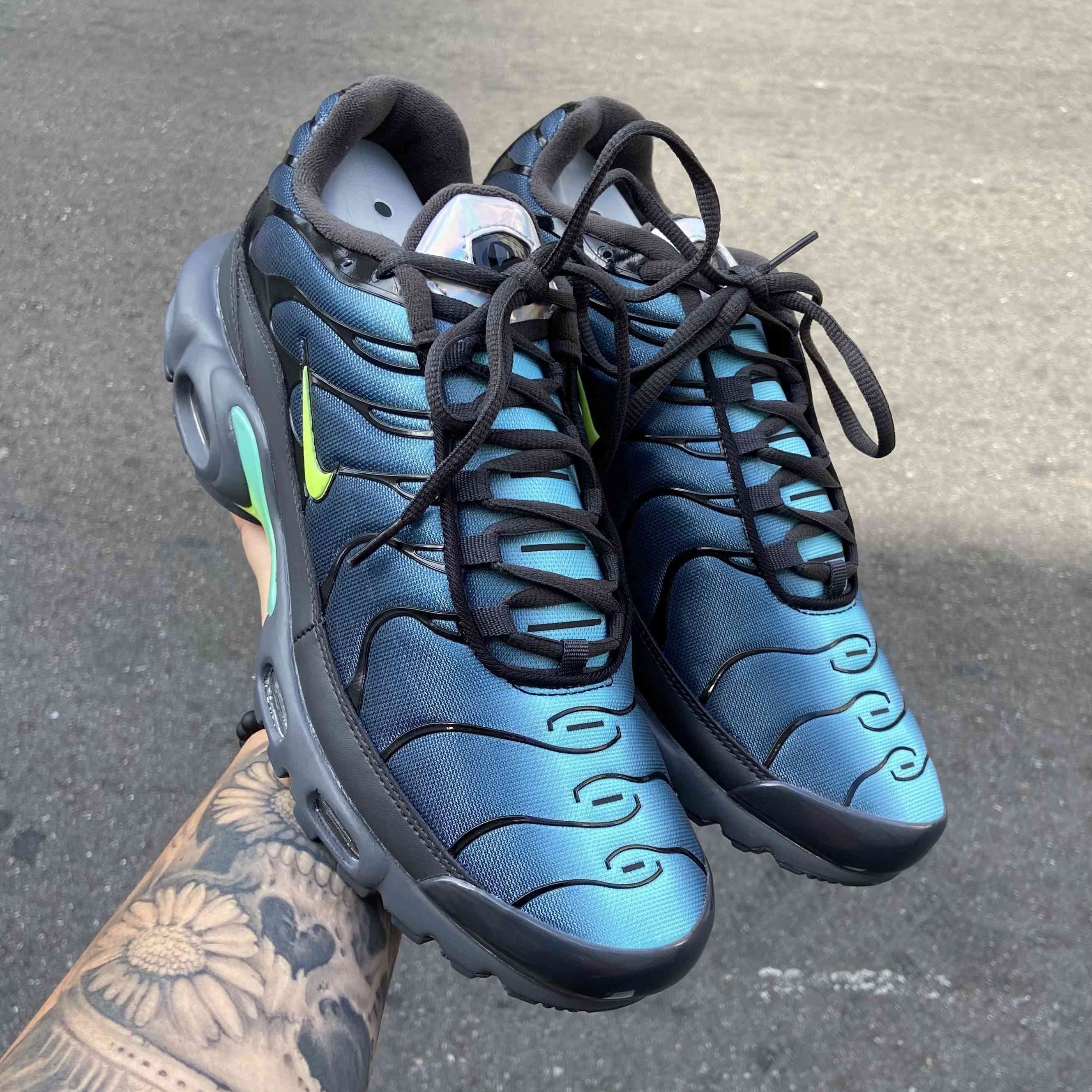Air Max Plus TN Moss green