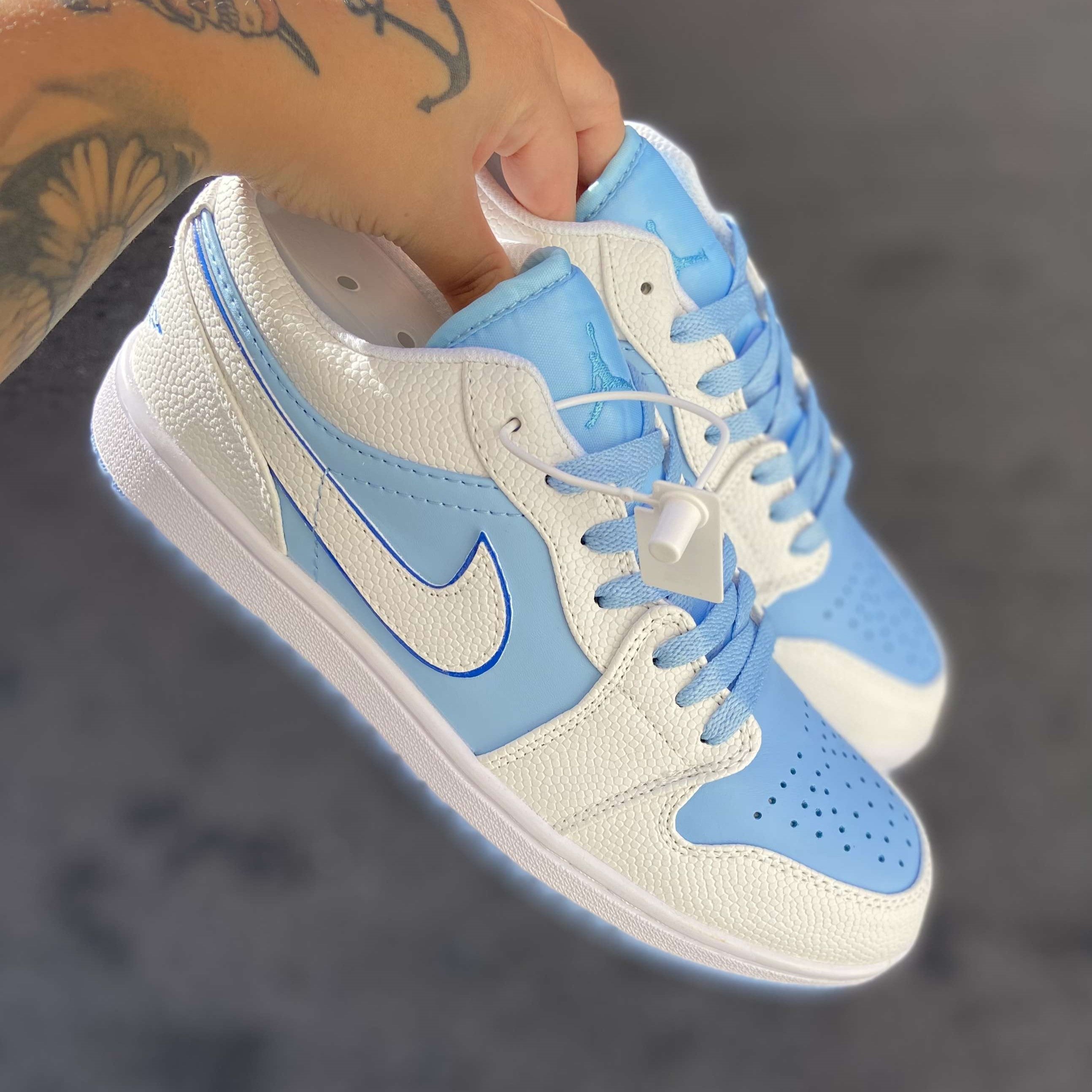 Air Jordan 1 Low SE Reverse Ice Blue
